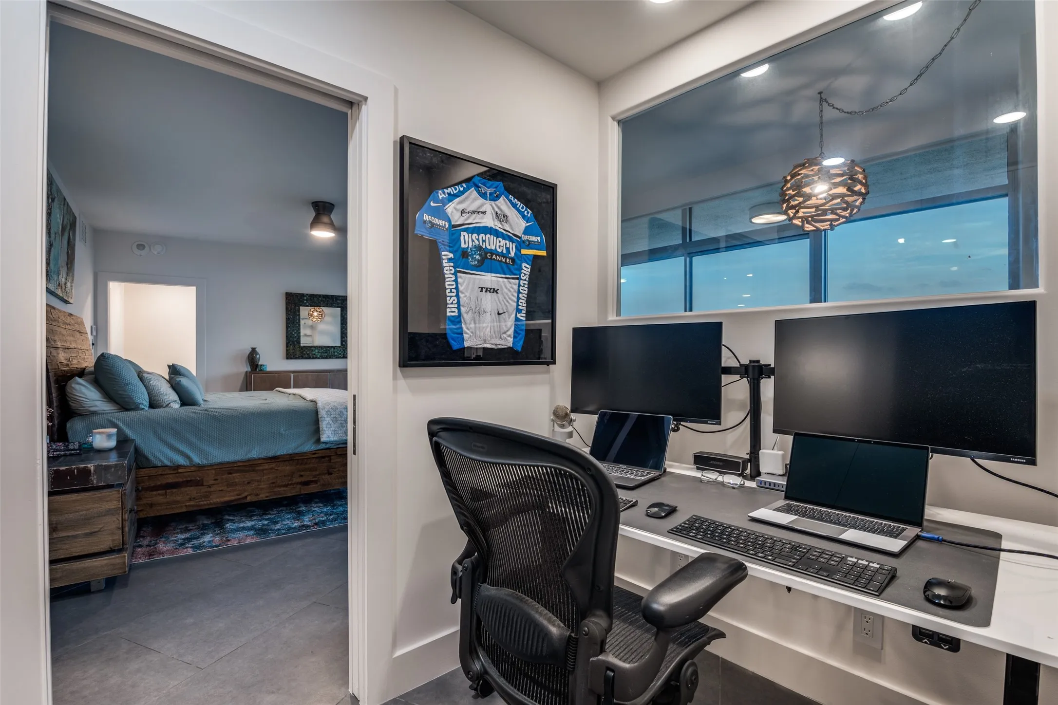 Condominium For Sale in Dallas County , 6211 W Northwest Highway 601, Dallas, Texas 75225, 2 Bedroom, 3 Bathroom, 2 Garage spaces, 1,673 Sqft, built in 1966, mls#21393147, Real Estate Agent in Dallas, Homes For Sale in Dallas county, Homes For Sale in Dallas, Realtor in Dallas Texas, Real Estate Brokerage Independent Realty Texas, Luminita Cordes Realtor