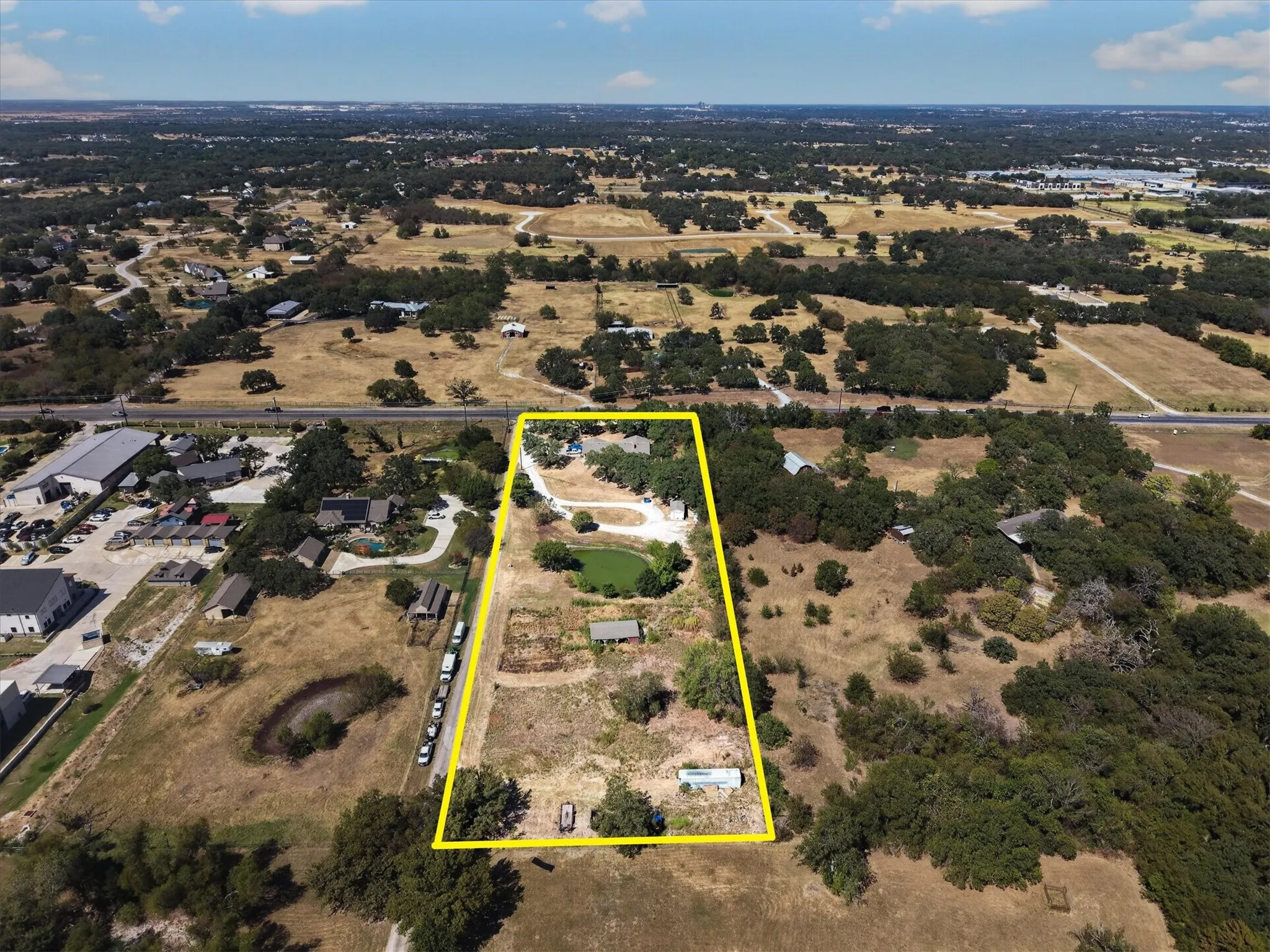 Property boundaries outlined to illustrate the approximate layout and surrounding area.