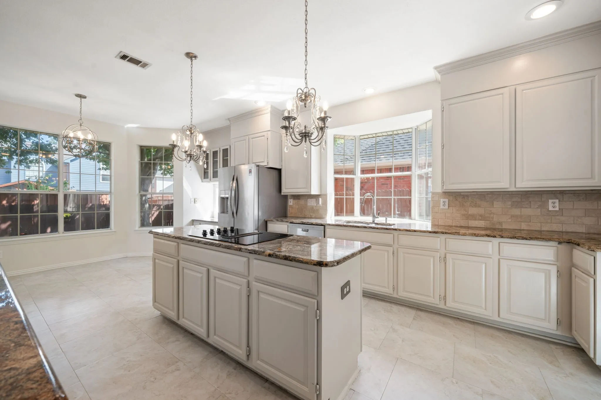 Single Family Residence For Sale in Collin County , 7720 Alderwood Place, Plano, Texas 75025, 4 Bedroom, 4 Bathroom, 2 Garage spaces, 3,086 Sqft, built in 1991, mls#21394167, Real Estate Agent in Plano, Homes For Sale in Collin county, Homes For Sale in Plano, Realtor in Plano Texas, Real Estate Brokerage Independent Realty Texas, Luminita Cordes Realtor