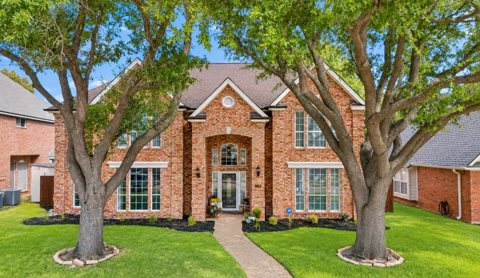 Single Family Residence For Sale in Collin County , 7720 Alderwood Place, Plano, Texas 75025, 4 Bedroom, 4 Bathroom, 2 Garage spaces, 3,086 Sqft, built in 1991, mls#21394167, Real Estate Agent in Plano, Homes For Sale in Collin county, Homes For Sale in Plano, Realtor in Plano Texas, Real Estate Brokerage Independent Realty Texas, Luminita Cordes Realtor