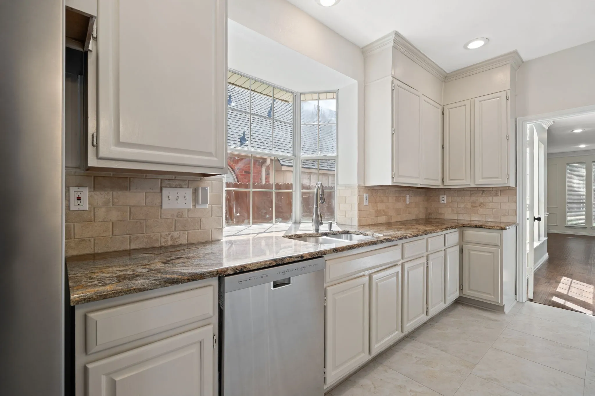 Single Family Residence For Sale in Collin County , 7720 Alderwood Place, Plano, Texas 75025, 4 Bedroom, 4 Bathroom, 2 Garage spaces, 3,086 Sqft, built in 1991, mls#21394167, Real Estate Agent in Plano, Homes For Sale in Collin county, Homes For Sale in Plano, Realtor in Plano Texas, Real Estate Brokerage Independent Realty Texas, Luminita Cordes Realtor