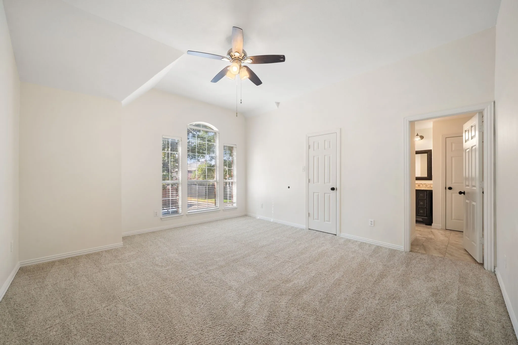 Single Family Residence For Sale in Collin County , 7720 Alderwood Place, Plano, Texas 75025, 4 Bedroom, 4 Bathroom, 2 Garage spaces, 3,086 Sqft, built in 1991, mls#21394167, Real Estate Agent in Plano, Homes For Sale in Collin county, Homes For Sale in Plano, Realtor in Plano Texas, Real Estate Brokerage Independent Realty Texas, Luminita Cordes Realtor