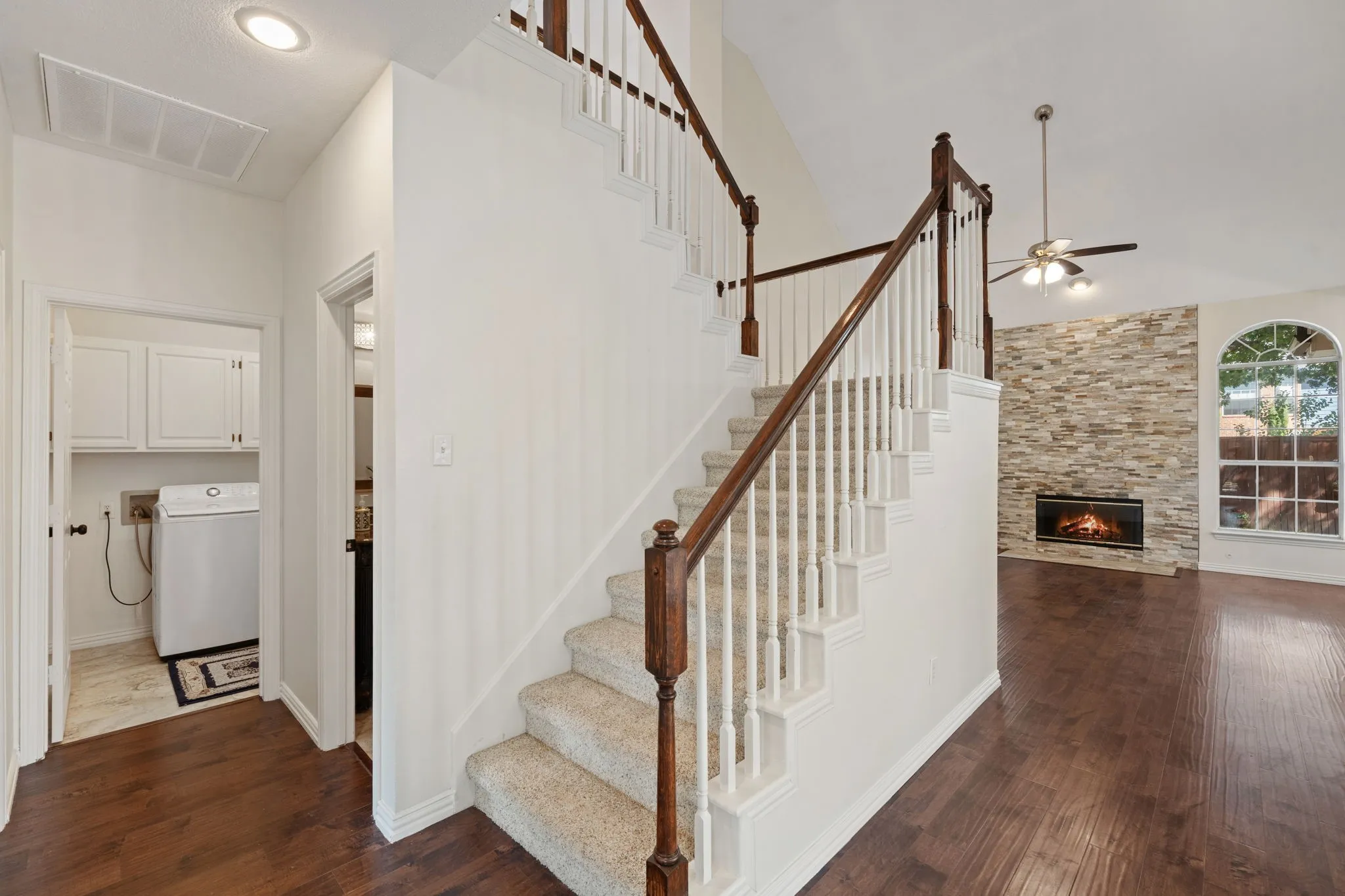 Single Family Residence For Sale in Collin County , 7720 Alderwood Place, Plano, Texas 75025, 4 Bedroom, 4 Bathroom, 2 Garage spaces, 3,086 Sqft, built in 1991, mls#21394167, Real Estate Agent in Plano, Homes For Sale in Collin county, Homes For Sale in Plano, Realtor in Plano Texas, Real Estate Brokerage Independent Realty Texas, Luminita Cordes Realtor