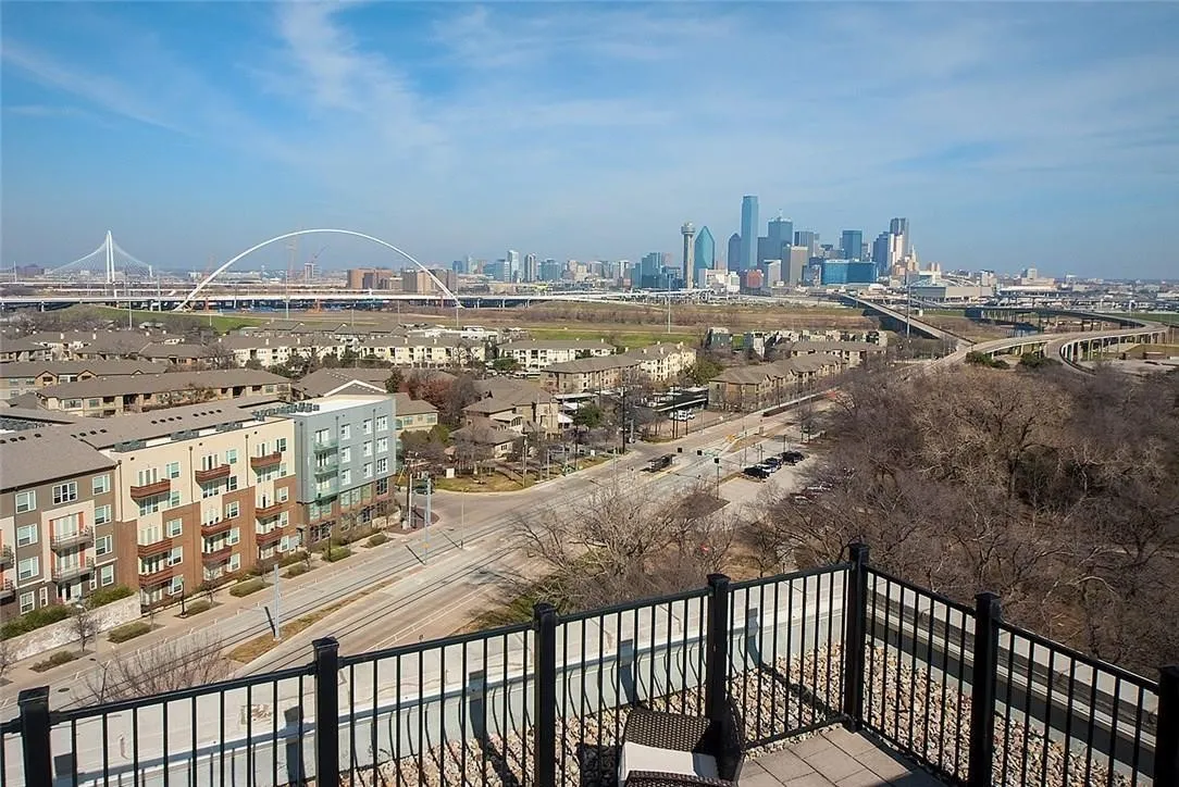 Condominium For Rent in Dallas County , 329 E Colorado Boulevard 501, Dallas, Texas 75203, 2 Bedroom, 3 Bathroom, Garage spaces, 2,030 Sqft, built in 1929, mls#21394217, Real Estate Agent in Dallas, Homes For Rent in Dallas county, Homes For Rent in Dallas, Realtor in Dallas Texas, Real Estate Brokerage Independent Realty Texas, Luminita Cordes Realtor