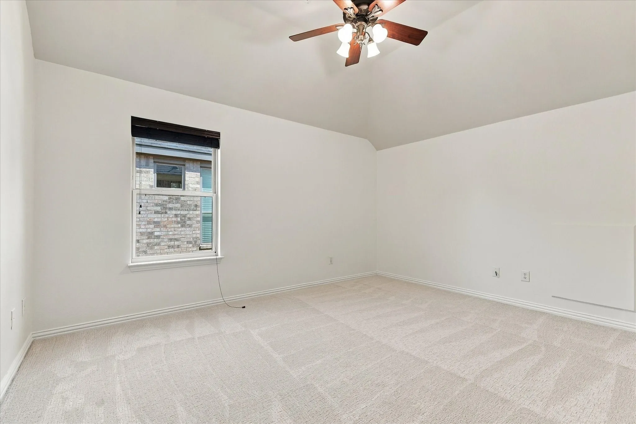 Single Family Residence For Sale in Denton County , 3532 Westminister Trail, Flower Mound, Texas 75022, 4 Bedroom, 3 Bathroom, 2 Garage spaces, 2,417 Sqft, built in 2002, mls#21392755, Real Estate Agent in Flower Mound, Homes For Sale in Denton county, Homes For Sale in Flower Mound, Realtor in Flower Mound Texas, Real Estate Brokerage Independent Realty Texas, Luminita Cordes Realtor
