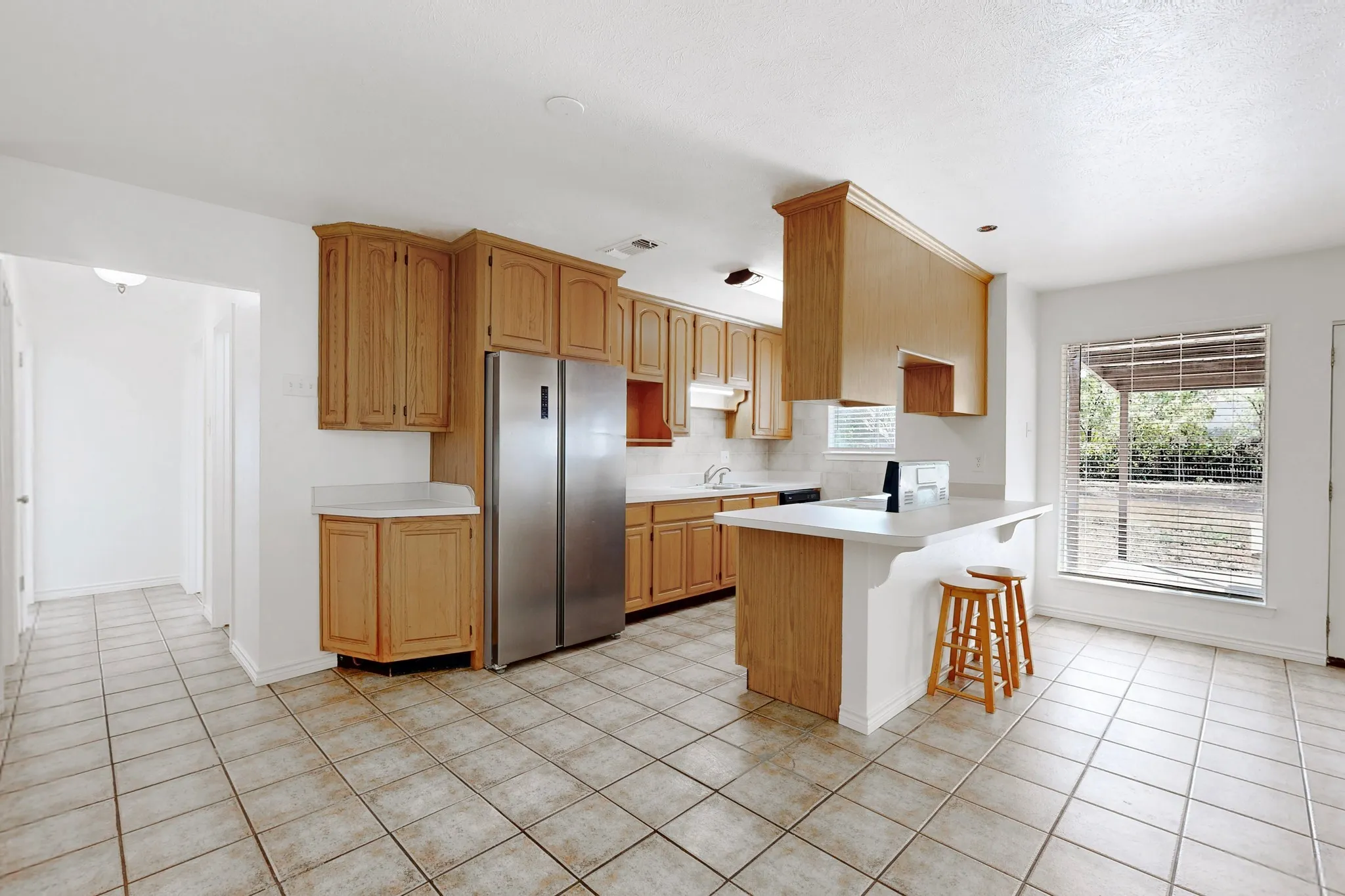 Single Family Residence For Sale in Dallas County , 346 Linkcrest Drive, Duncanville, Texas 75137, 3 Bedroom, 2 Bathroom, 1 Garage spaces, 1,155 Sqft, built in 1971, mls#21394594, Real Estate Agent in Duncanville, Homes For Sale in Dallas county, Homes For Sale in Duncanville, Realtor in Duncanville Texas, Real Estate Brokerage Independent Realty Texas, Luminita Cordes Realtor