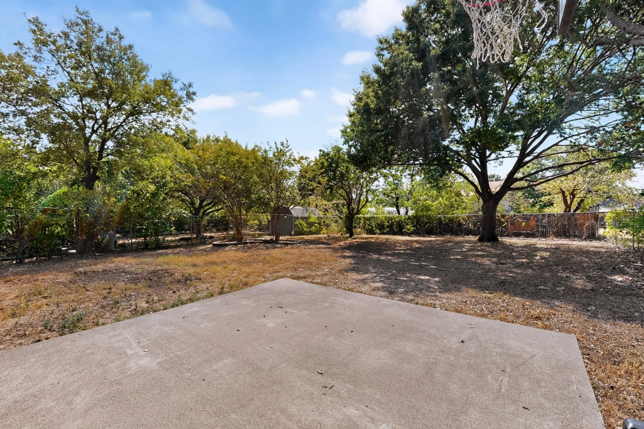 Single Family Residence For Sale in Dallas County , 346 Linkcrest Drive, Duncanville, Texas 75137, 3 Bedroom, 2 Bathroom, 1 Garage spaces, 1,155 Sqft, built in 1971, mls#21394594, Real Estate Agent in Duncanville, Homes For Sale in Dallas county, Homes For Sale in Duncanville, Realtor in Duncanville Texas, Real Estate Brokerage Independent Realty Texas, Luminita Cordes Realtor
