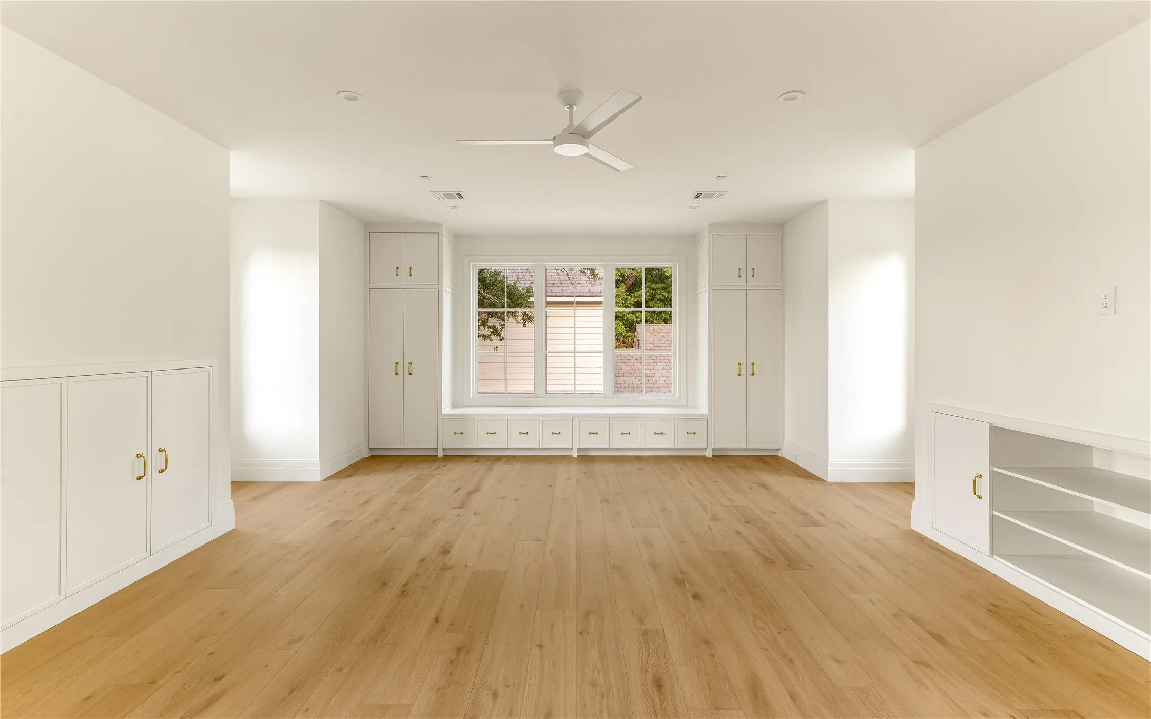Single Family Residence For Sale in Dallas County , 5943 Joyce Way, Dallas, Texas 75225, 6 Bedroom, 9 Bathroom, 4 Garage spaces, 8,333 Sqft, built in 2026, mls#21394933, Real Estate Agent in Dallas, Homes For Sale in Dallas county, Homes For Sale in Dallas, Realtor in Dallas Texas, Real Estate Brokerage Independent Realty Texas, Luminita Cordes Realtor