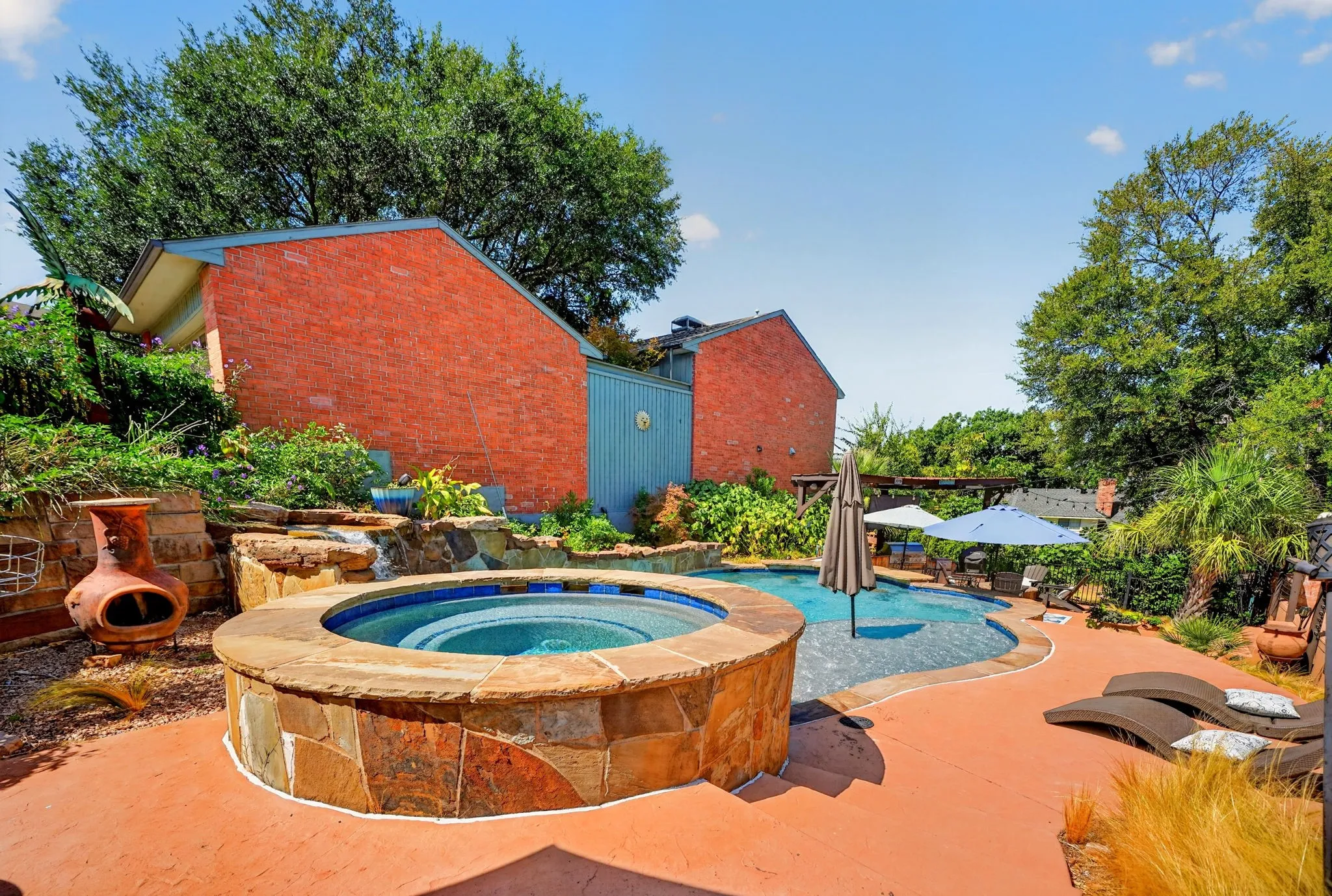 Single Family Residence For Sale in Rockwall County , 502 Columbia Drive, Rockwall, Texas 75032, 3 Bedroom, 3 Bathroom, 2 Garage spaces, 2,206 Sqft, built in 1987, mls#21392000, Real Estate Agent in Rockwall, Homes For Sale in Rockwall county, Homes For Sale in Rockwall, Realtor in Rockwall Texas, Real Estate Brokerage Independent Realty Texas, Luminita Cordes Realtor