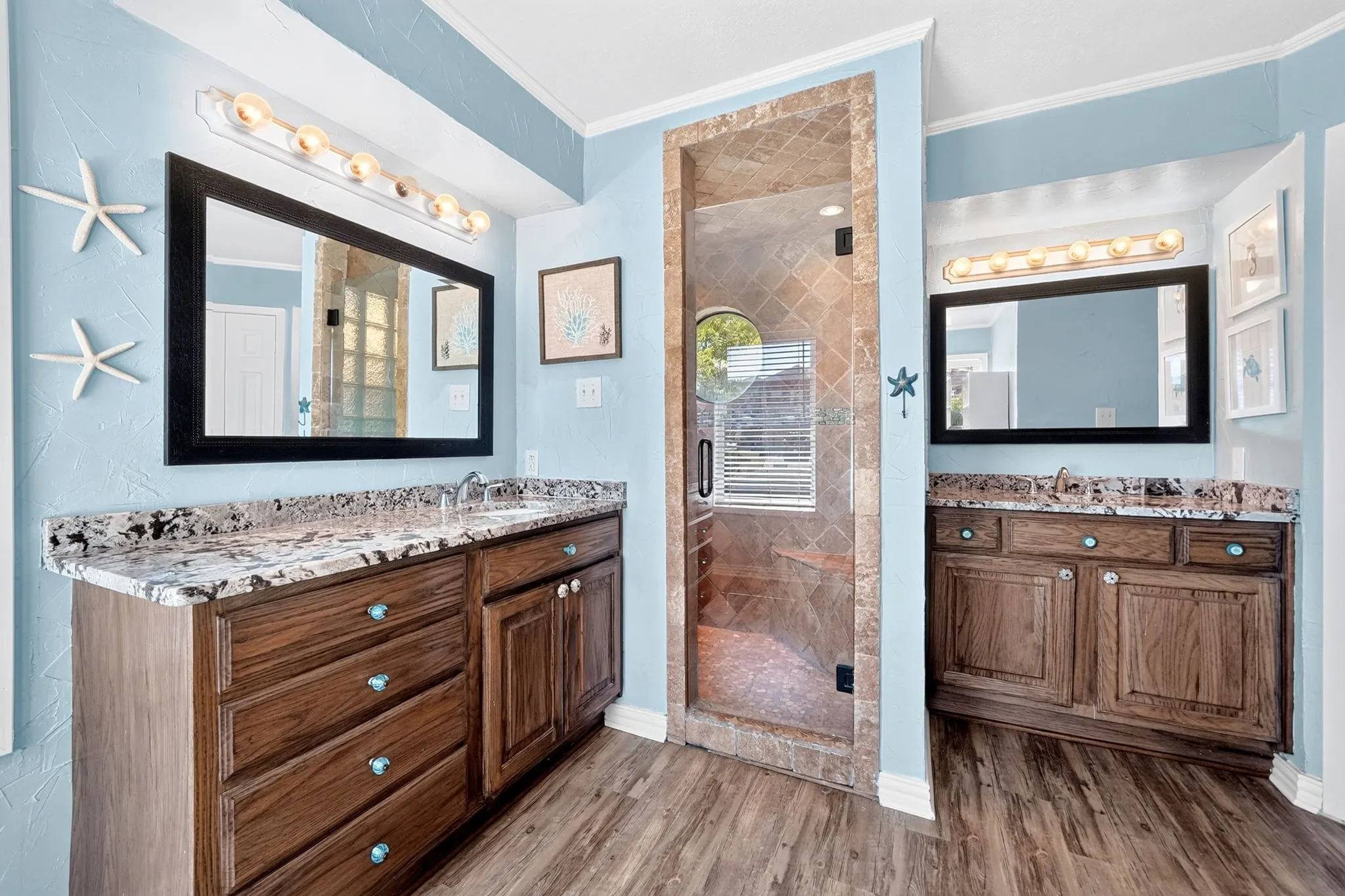 Single Family Residence For Sale in Rockwall County , 502 Columbia Drive, Rockwall, Texas 75032, 3 Bedroom, 3 Bathroom, 2 Garage spaces, 2,206 Sqft, built in 1987, mls#21392000, Real Estate Agent in Rockwall, Homes For Sale in Rockwall county, Homes For Sale in Rockwall, Realtor in Rockwall Texas, Real Estate Brokerage Independent Realty Texas, Luminita Cordes Realtor