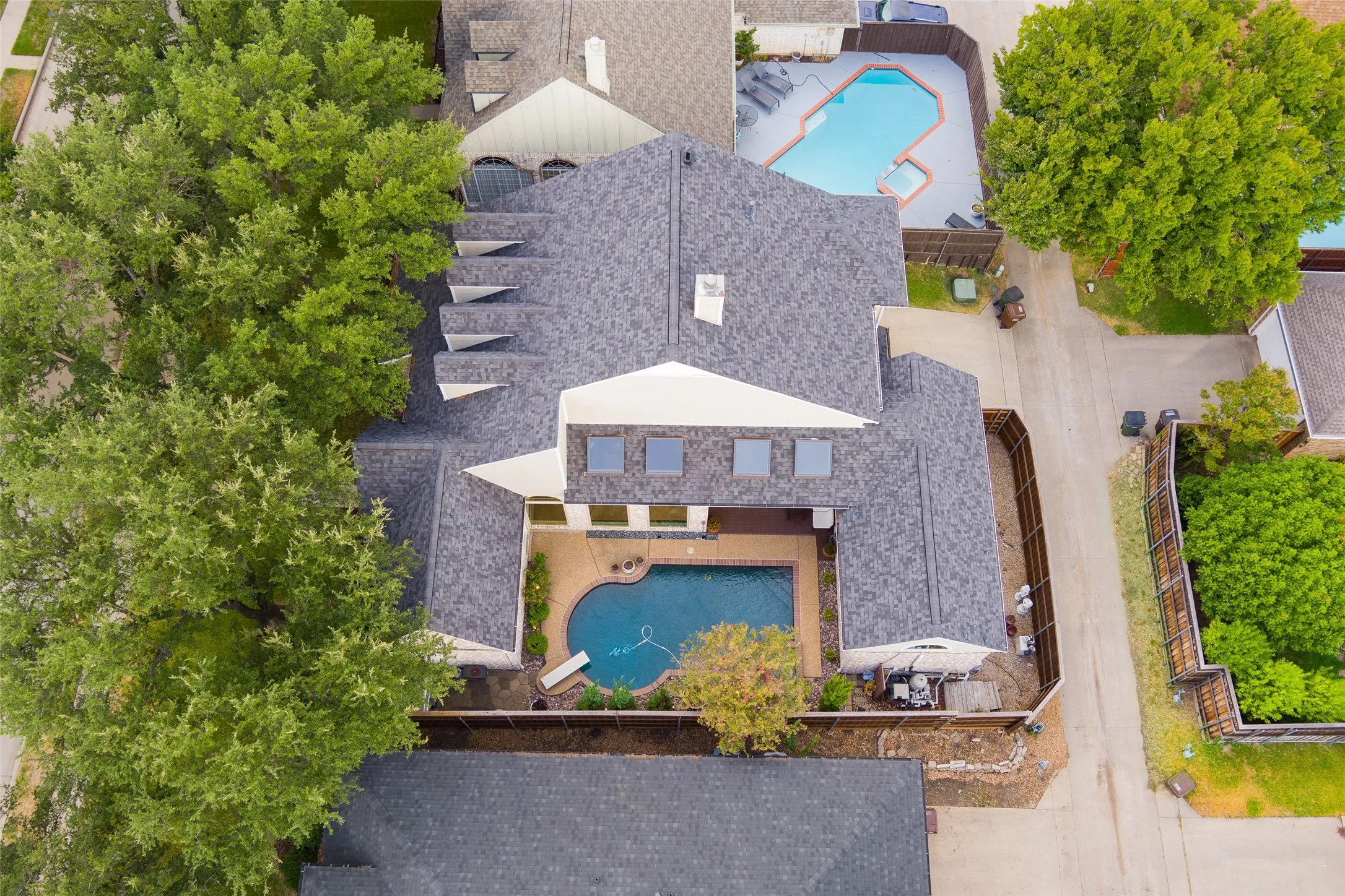 Single Family Residence For Sale in Collin County , 4633 Portrait Lane, Plano, Texas 75024, 4 Bedroom, 3 Bathroom, 2 Garage spaces, 2,758 Sqft, built in 1988, mls#21394768, Real Estate Agent in Plano, Homes For Sale in Collin county, Homes For Sale in Plano, Realtor in Plano Texas, Real Estate Brokerage Independent Realty Texas, Luminita Cordes Realtor