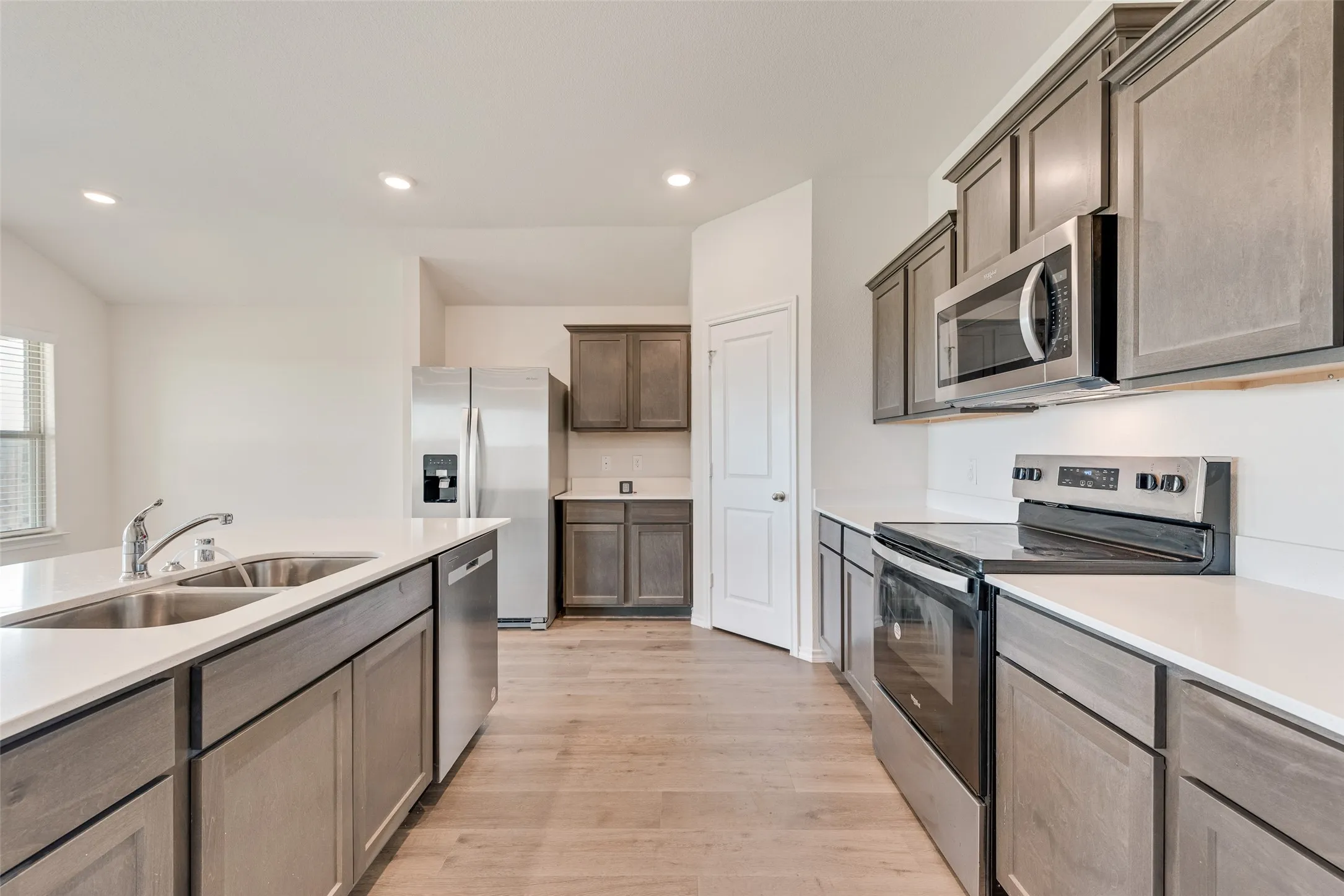 Single Family Residence For Rent in Kaufman County , 2706 Knollwood Trail, Crandall, Texas 75114, 4 Bedroom, 2 Bathroom, 2 Garage spaces, 1,512 Sqft, built in 2024, mls#21395027, Real Estate Agent in Crandall, Homes For Rent in Kaufman county, Homes For Rent in Crandall, Realtor in Crandall Texas, Real Estate Brokerage Independent Realty Texas, Luminita Cordes Realtor