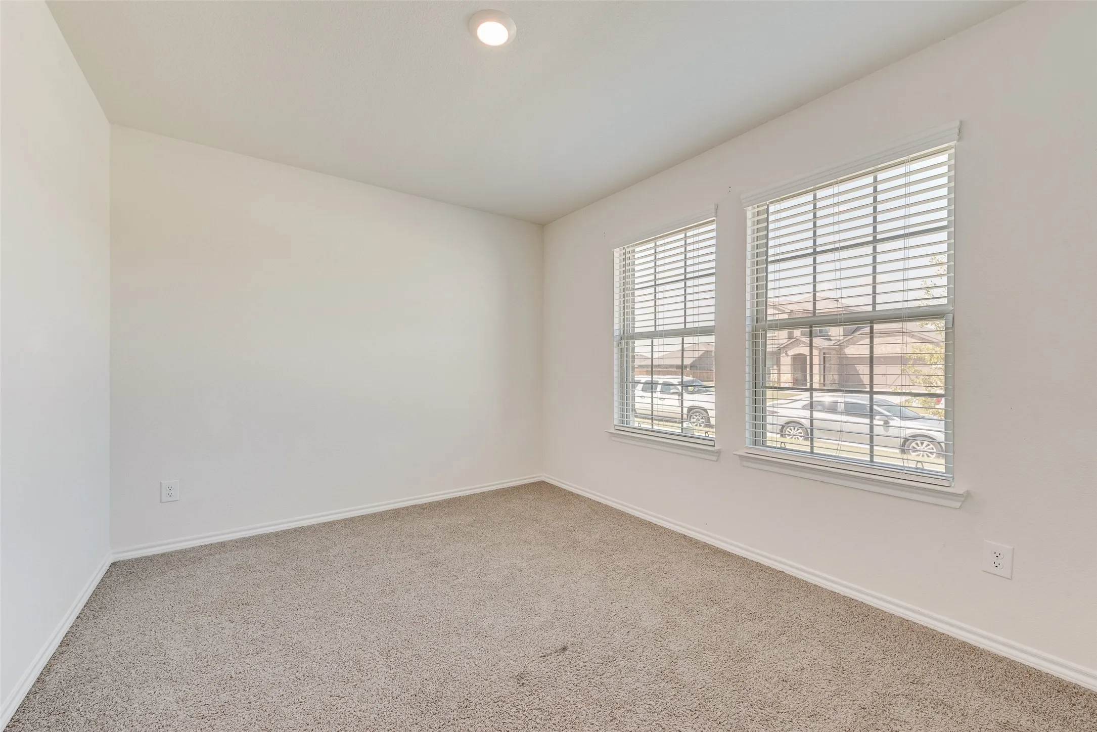 Single Family Residence For Rent in Kaufman County , 2706 Knollwood Trail, Crandall, Texas 75114, 4 Bedroom, 2 Bathroom, 2 Garage spaces, 1,512 Sqft, built in 2024, mls#21395027, Real Estate Agent in Crandall, Homes For Rent in Kaufman county, Homes For Rent in Crandall, Realtor in Crandall Texas, Real Estate Brokerage Independent Realty Texas, Luminita Cordes Realtor