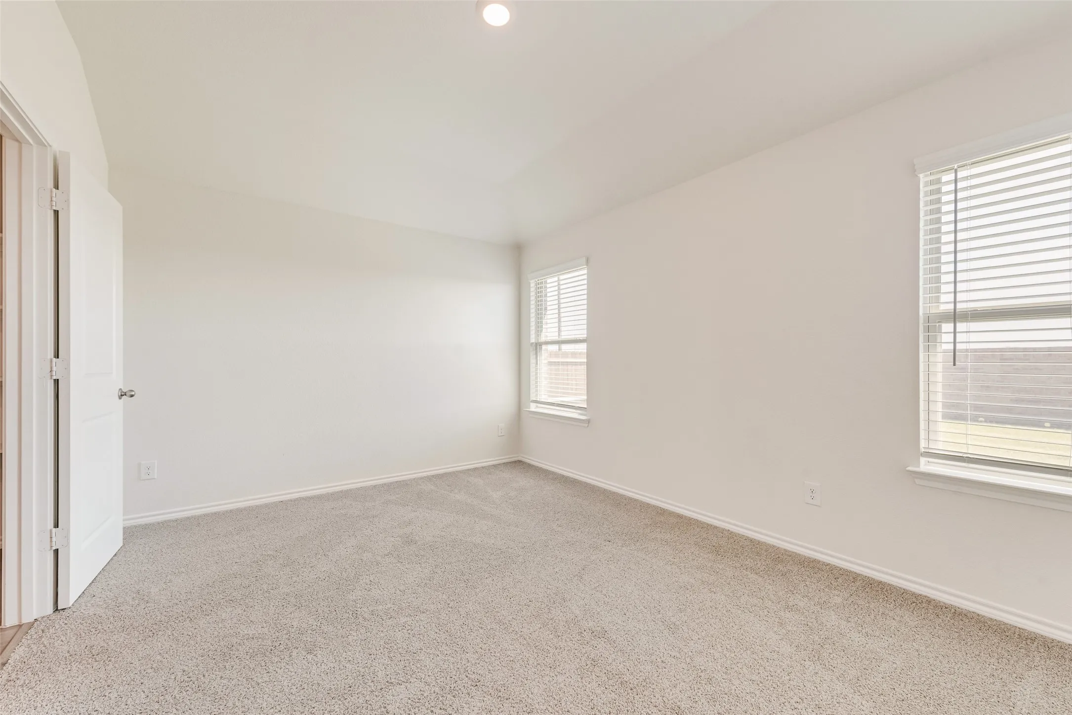 Single Family Residence For Rent in Kaufman County , 2706 Knollwood Trail, Crandall, Texas 75114, 4 Bedroom, 2 Bathroom, 2 Garage spaces, 1,512 Sqft, built in 2024, mls#21395027, Real Estate Agent in Crandall, Homes For Rent in Kaufman county, Homes For Rent in Crandall, Realtor in Crandall Texas, Real Estate Brokerage Independent Realty Texas, Luminita Cordes Realtor