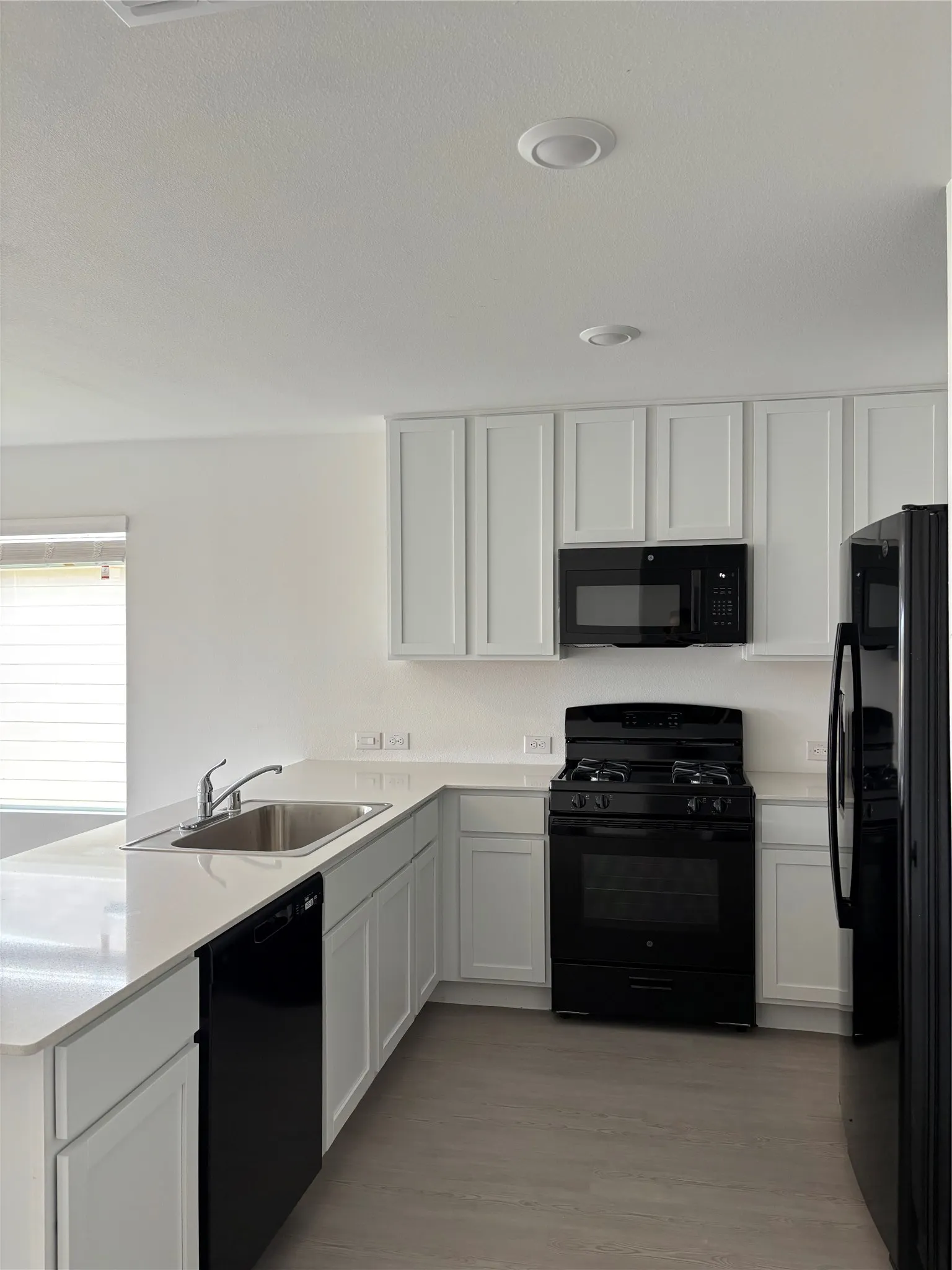 Single Family Residence For Sale in Johnson County , 1209 Whisperwood Drive, Keene, Texas 76031, 3 Bedroom, 2 Bathroom, 2 Garage spaces, 1,522 Sqft, built in 2026, mls#21395028, Real Estate Agent in Keene, Homes For Sale in Johnson county, Homes For Sale in Keene, Realtor in Keene Texas, Real Estate Brokerage Independent Realty Texas, Luminita Cordes Realtor