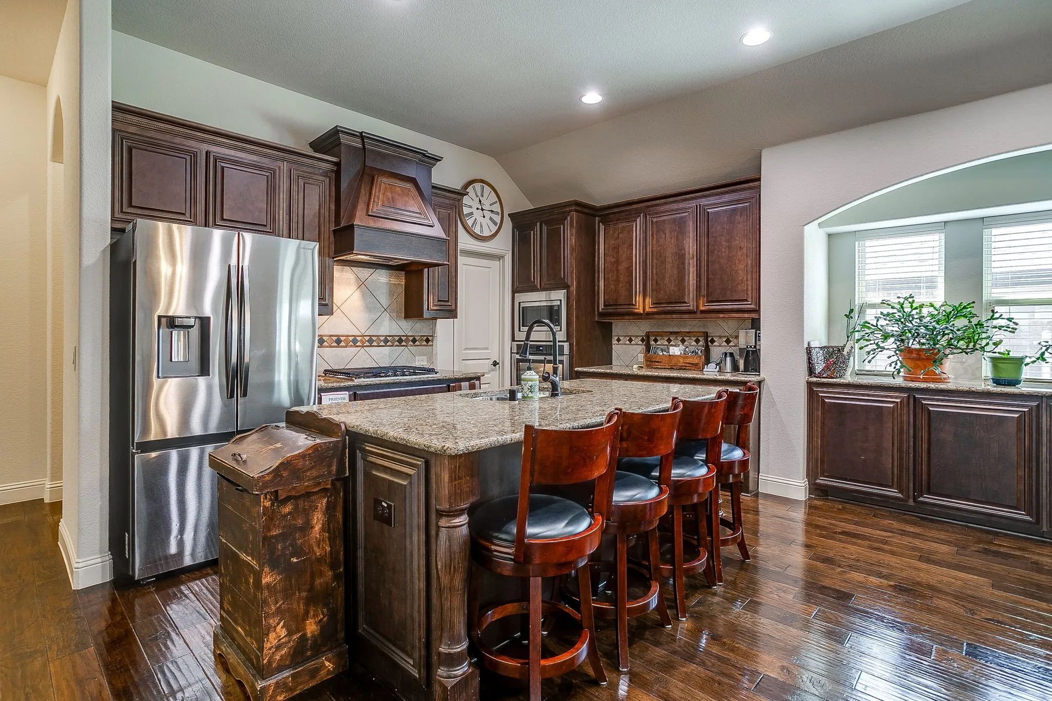 Single Family Residence For Sale in Johnson County , 1169 Spring Cress Drive, Burleson, Texas 76028, 4 Bedroom, 2 Bathroom, 3 Garage spaces, 2,305 Sqft, built in 2016, mls#21394864, Real Estate Agent in Burleson, Homes For Sale in Johnson county, Homes For Sale in Burleson, Realtor in Burleson Texas, Real Estate Brokerage Independent Realty Texas, Luminita Cordes Realtor