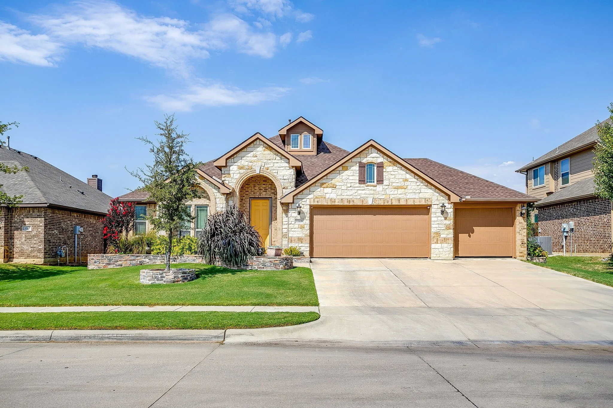 Single Family Residence For Sale