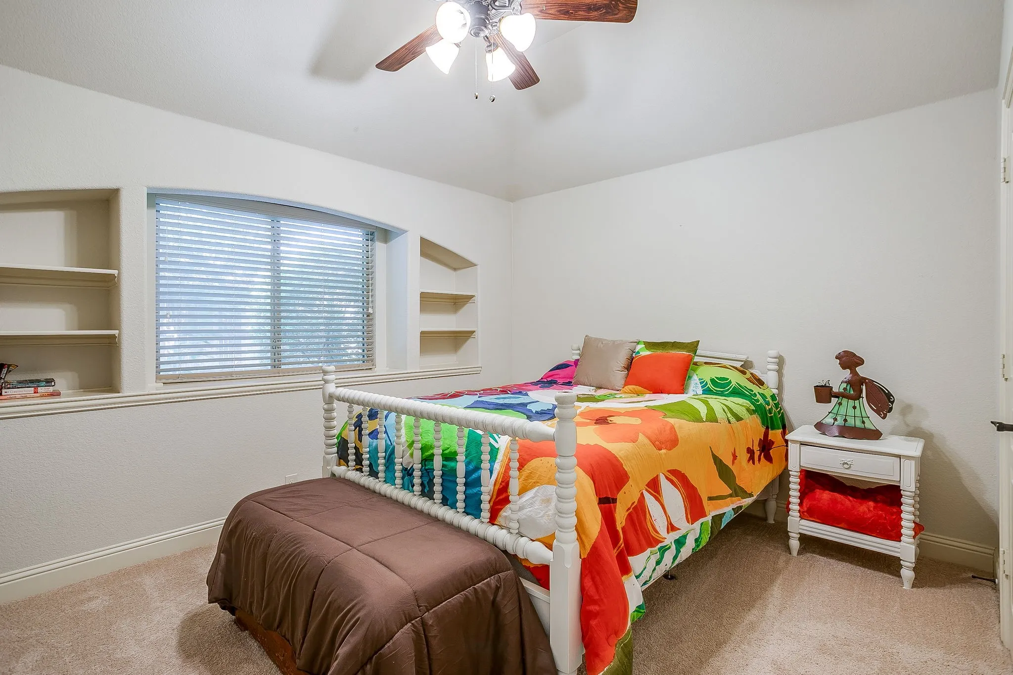 Single Family Residence For Sale in Johnson County , 1169 Spring Cress Drive, Burleson, Texas 76028, 4 Bedroom, 2 Bathroom, 3 Garage spaces, 2,305 Sqft, built in 2016, mls#21394864, Real Estate Agent in Burleson, Homes For Sale in Johnson county, Homes For Sale in Burleson, Realtor in Burleson Texas, Real Estate Brokerage Independent Realty Texas, Luminita Cordes Realtor