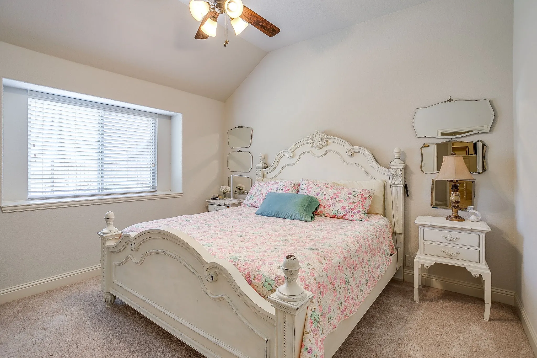 Single Family Residence For Sale in Johnson County , 1169 Spring Cress Drive, Burleson, Texas 76028, 4 Bedroom, 2 Bathroom, 3 Garage spaces, 2,305 Sqft, built in 2016, mls#21394864, Real Estate Agent in Burleson, Homes For Sale in Johnson county, Homes For Sale in Burleson, Realtor in Burleson Texas, Real Estate Brokerage Independent Realty Texas, Luminita Cordes Realtor