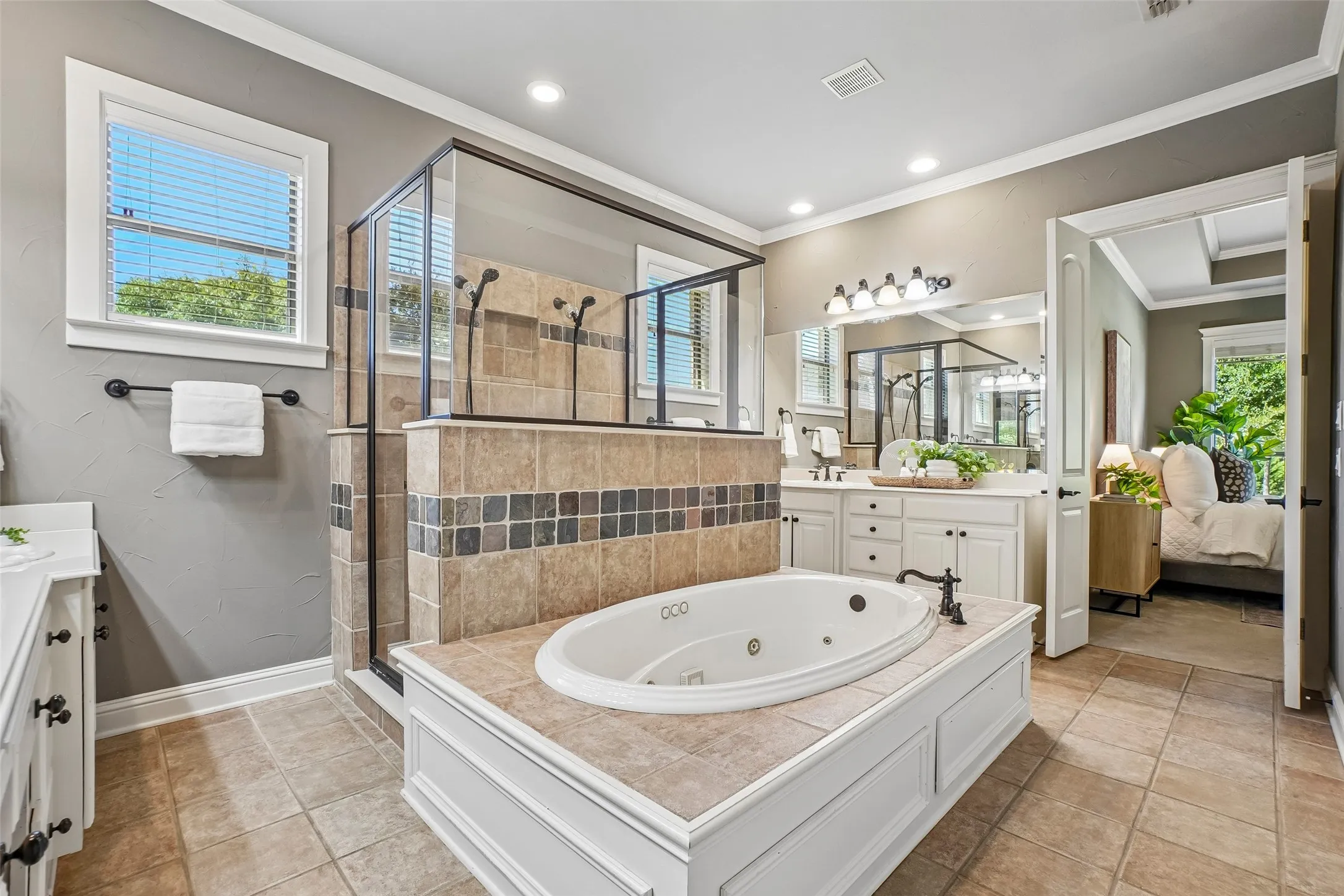 Single Family Residence For Sale in Collin County , 1761 Elmhurst Court, Prosper, Texas 75078, 4 Bedroom, 4 Bathroom, 3 Garage spaces, 4,021 Sqft, built in 2004, mls#21395031, Real Estate Agent in Prosper, Homes For Sale in Collin county, Homes For Sale in Prosper, Realtor in Prosper Texas, Real Estate Brokerage Independent Realty Texas, Luminita Cordes Realtor