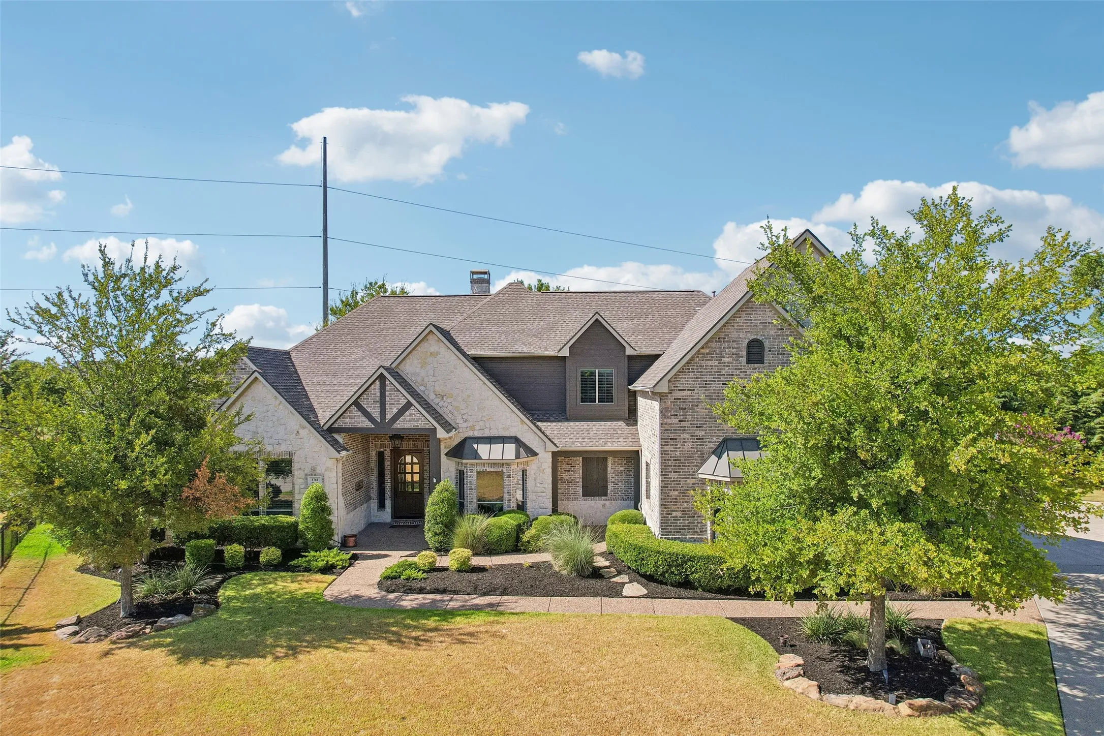 Single Family Residence For Sale in Collin County , 1761 Elmhurst Court, Prosper, Texas 75078, 4 Bedroom, 4 Bathroom, 3 Garage spaces, 4,021 Sqft, built in 2004, mls#21395031, Real Estate Agent in Prosper, Homes For Sale in Collin county, Homes For Sale in Prosper, Realtor in Prosper Texas, Real Estate Brokerage Independent Realty Texas, Luminita Cordes Realtor