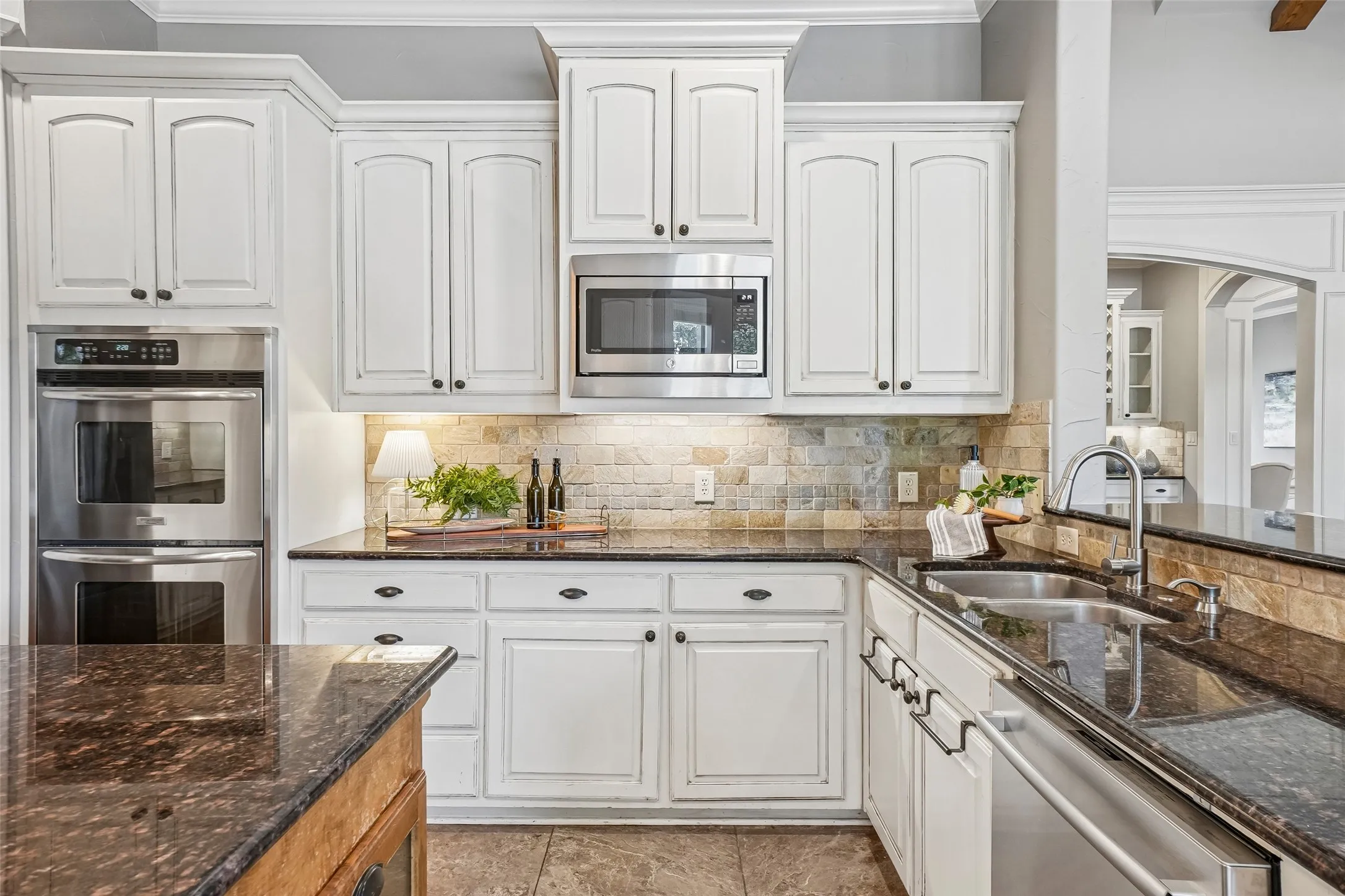 Single Family Residence For Sale in Collin County , 1761 Elmhurst Court, Prosper, Texas 75078, 4 Bedroom, 4 Bathroom, 3 Garage spaces, 4,021 Sqft, built in 2004, mls#21395031, Real Estate Agent in Prosper, Homes For Sale in Collin county, Homes For Sale in Prosper, Realtor in Prosper Texas, Real Estate Brokerage Independent Realty Texas, Luminita Cordes Realtor