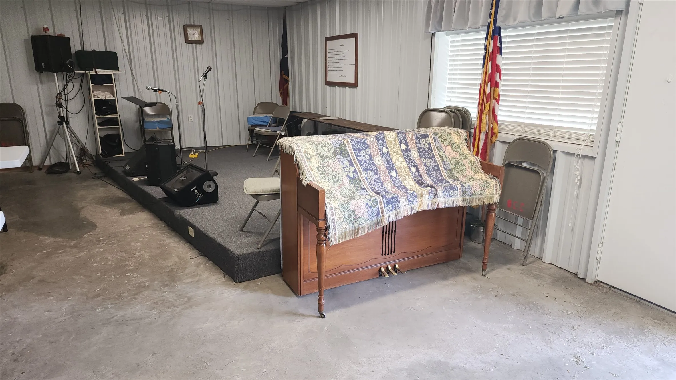 Office For Sale in Eastland County , 106 County Road 447, Eastland, Texas 76448, 0, 0, Garage spaces, 0 Sqft, built in 2001, mls#21395036, Real Estate Agent in Eastland, Homes For Sale in Eastland county, Homes For Sale in Eastland, Realtor in Eastland Texas, Real Estate Brokerage Independent Realty Texas, Luminita Cordes Realtor
