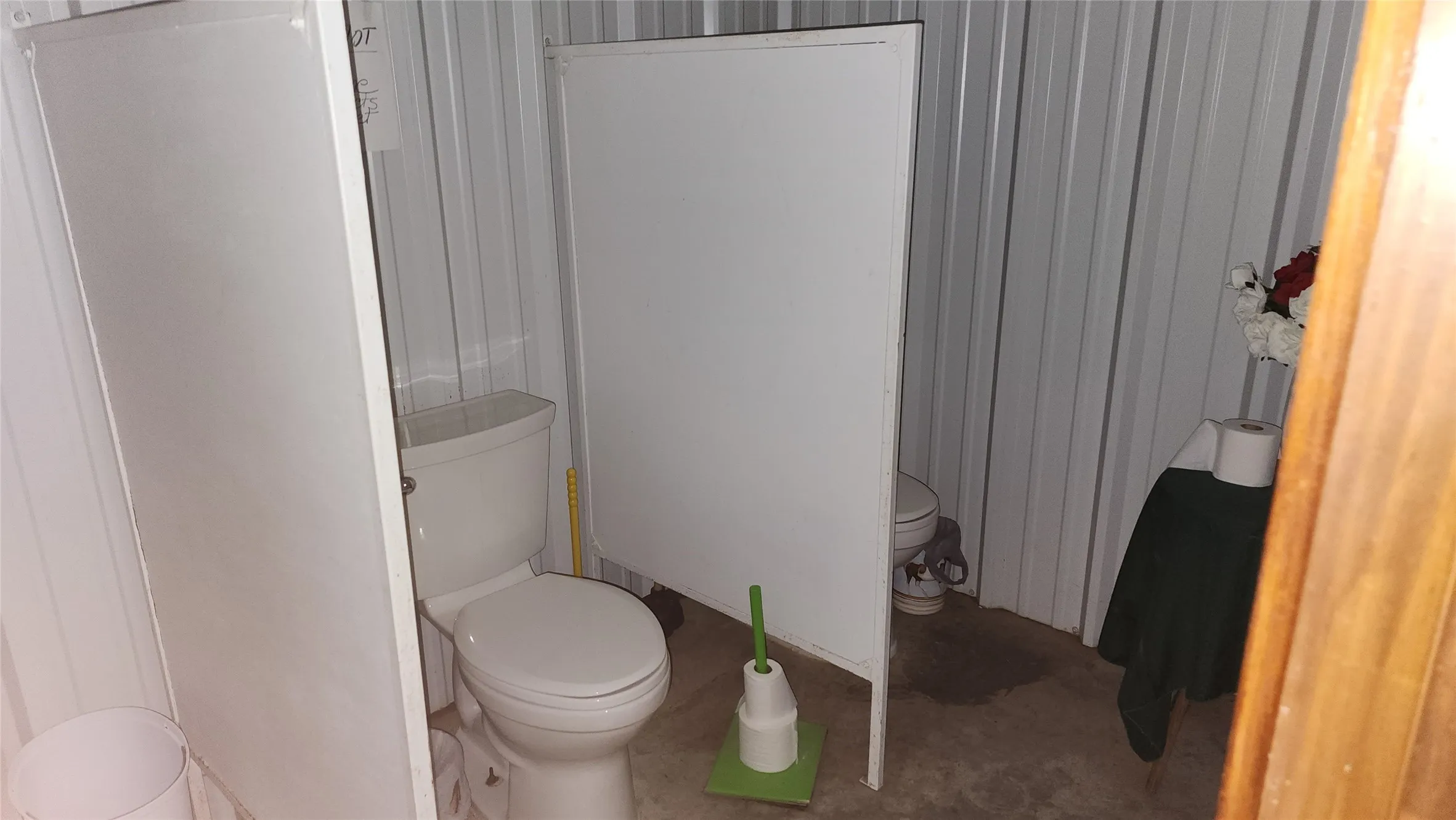 Office For Sale in Eastland County , 106 County Road 447, Eastland, Texas 76448, 0, 0, Garage spaces, 0 Sqft, built in 2001, mls#21395036, Real Estate Agent in Eastland, Homes For Sale in Eastland county, Homes For Sale in Eastland, Realtor in Eastland Texas, Real Estate Brokerage Independent Realty Texas, Luminita Cordes Realtor