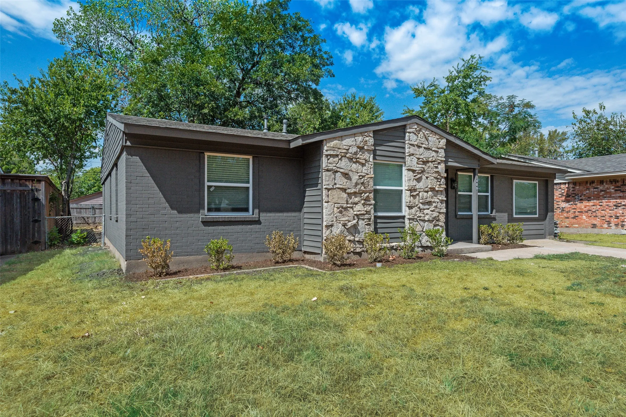 Single Family Residence For Sale