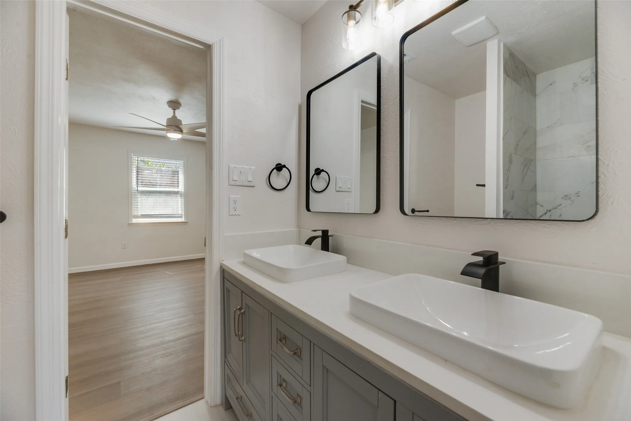 Single Family Residence For Sale in Dallas County , 409 Birchwood Circle, Mesquite, Texas 75149, 4 Bedroom, 2 Bathroom, Garage spaces, 1,733 Sqft, built in 1963, mls#21393272, Real Estate Agent in Mesquite, Homes For Sale in Dallas county, Homes For Sale in Mesquite, Realtor in Mesquite Texas, Real Estate Brokerage Independent Realty Texas, Luminita Cordes Realtor