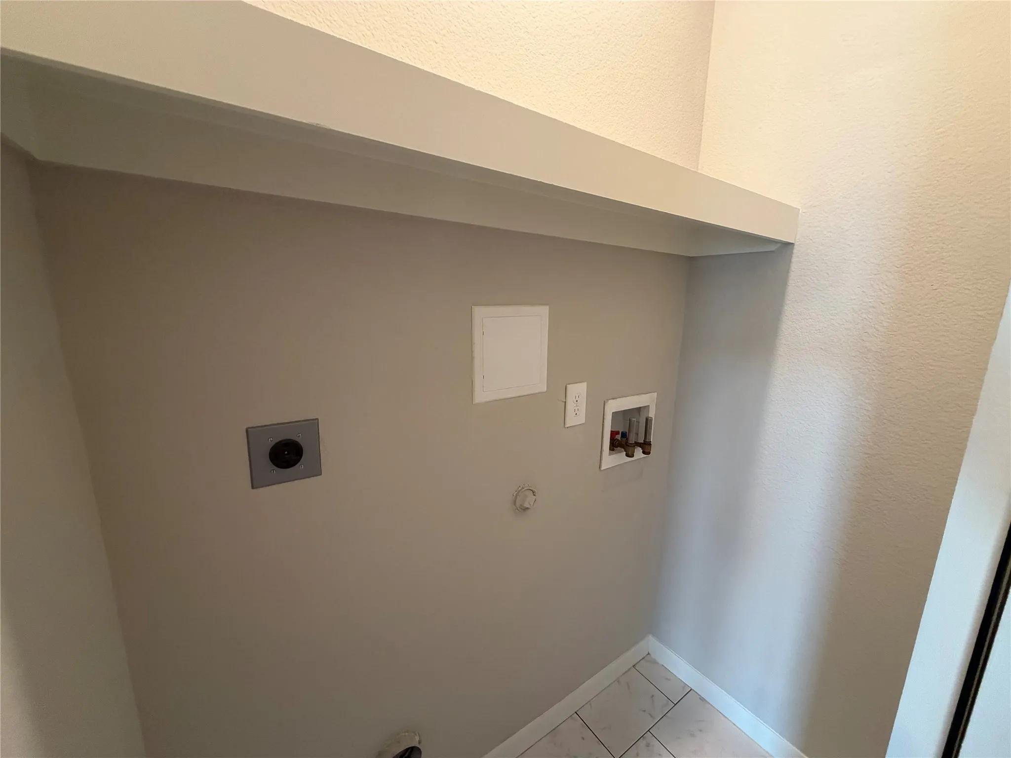 Duplex For Rent in Grayson County , 2741 Ginger Court, Sherman, Texas 75092, 3 Bedroom, 2 Bathroom, 1 Garage spaces, 1,200 Sqft, built in 2022, mls#21394936, Real Estate Agent in Sherman, Homes For Rent in Grayson county, Homes For Rent in Sherman, Realtor in Sherman Texas, Real Estate Brokerage Independent Realty Texas, Luminita Cordes Realtor