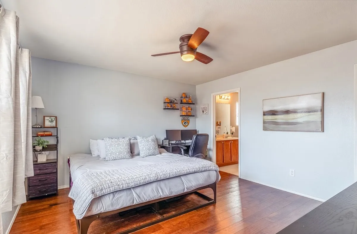 Single Family Residence For Sale in Tarrant County , 5913 Mountain Bluff Drive, Fort Worth, Texas 76179, 3 Bedroom, 2 Bathroom, 2 Garage spaces, 1,459 Sqft, built in 2014, mls#21392771, Real Estate Agent in Fort Worth, Homes For Sale in Tarrant county, Homes For Sale in Fort Worth, Realtor in Fort Worth Texas, Real Estate Brokerage Independent Realty Texas, Luminita Cordes Realtor