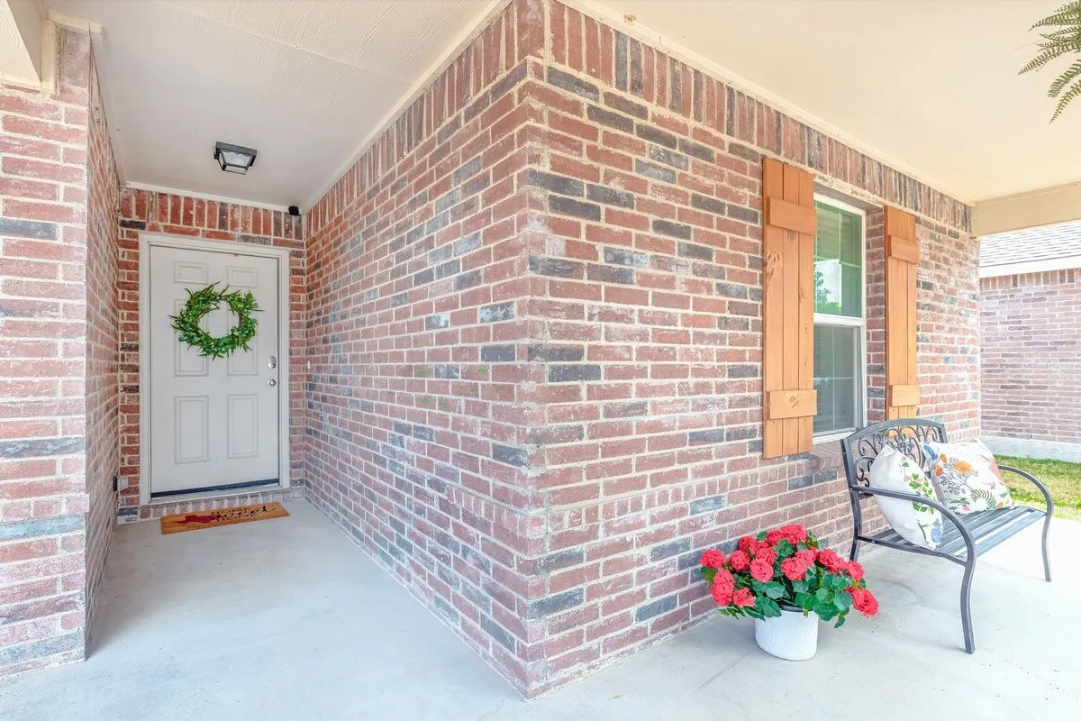 Single Family Residence For Sale