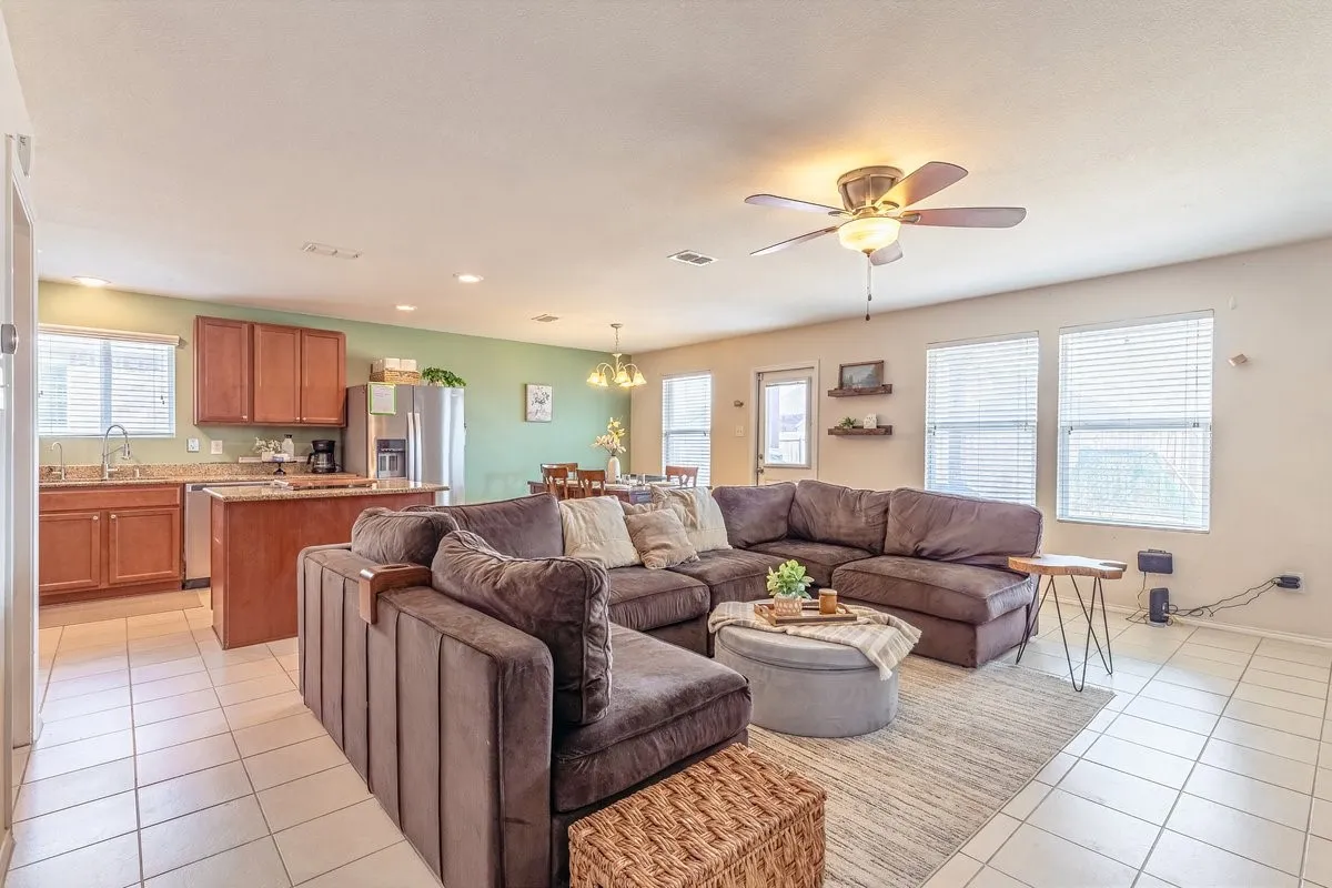 Single Family Residence For Sale in Tarrant County , 5913 Mountain Bluff Drive, Fort Worth, Texas 76179, 3 Bedroom, 2 Bathroom, 2 Garage spaces, 1,459 Sqft, built in 2014, mls#21392771, Real Estate Agent in Fort Worth, Homes For Sale in Tarrant county, Homes For Sale in Fort Worth, Realtor in Fort Worth Texas, Real Estate Brokerage Independent Realty Texas, Luminita Cordes Realtor