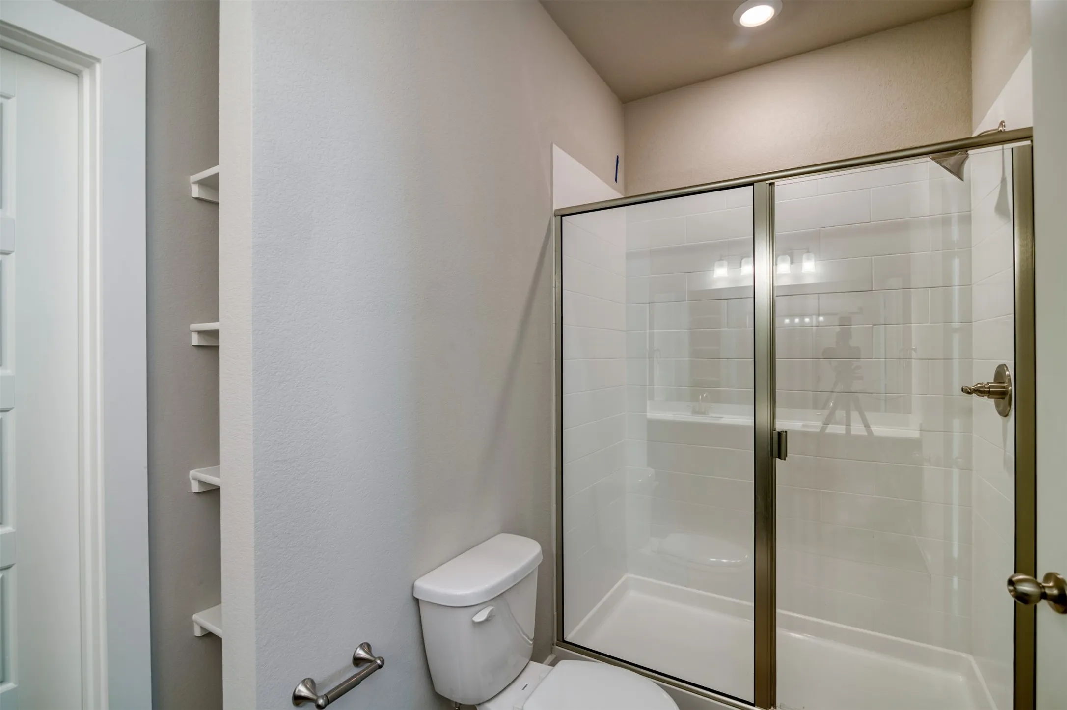 Duplex For Rent in Ellis County , 660 Harvest Moon Drive, Venus, Texas 76084, 3 Bedroom, 2 Bathroom, 2 Garage spaces, 1,301 Sqft, built in 2021, mls#21392925, Real Estate Agent in Venus, Homes For Rent in Ellis county, Homes For Rent in Venus, Realtor in Venus Texas, Real Estate Brokerage Independent Realty Texas, Luminita Cordes Realtor