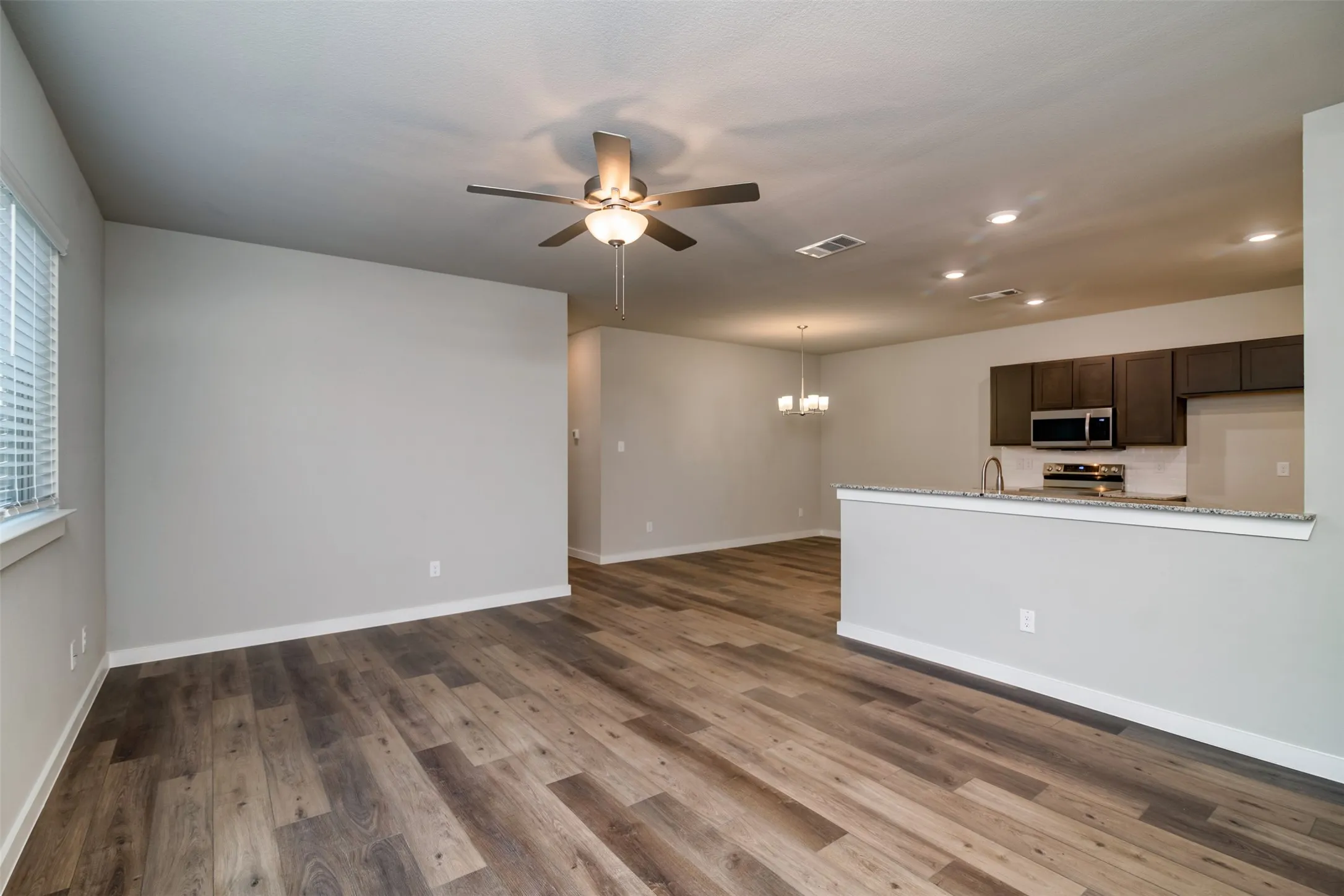 Duplex For Rent in Ellis County , 660 Harvest Moon Drive, Venus, Texas 76084, 3 Bedroom, 2 Bathroom, 2 Garage spaces, 1,301 Sqft, built in 2021, mls#21392925, Real Estate Agent in Venus, Homes For Rent in Ellis county, Homes For Rent in Venus, Realtor in Venus Texas, Real Estate Brokerage Independent Realty Texas, Luminita Cordes Realtor
