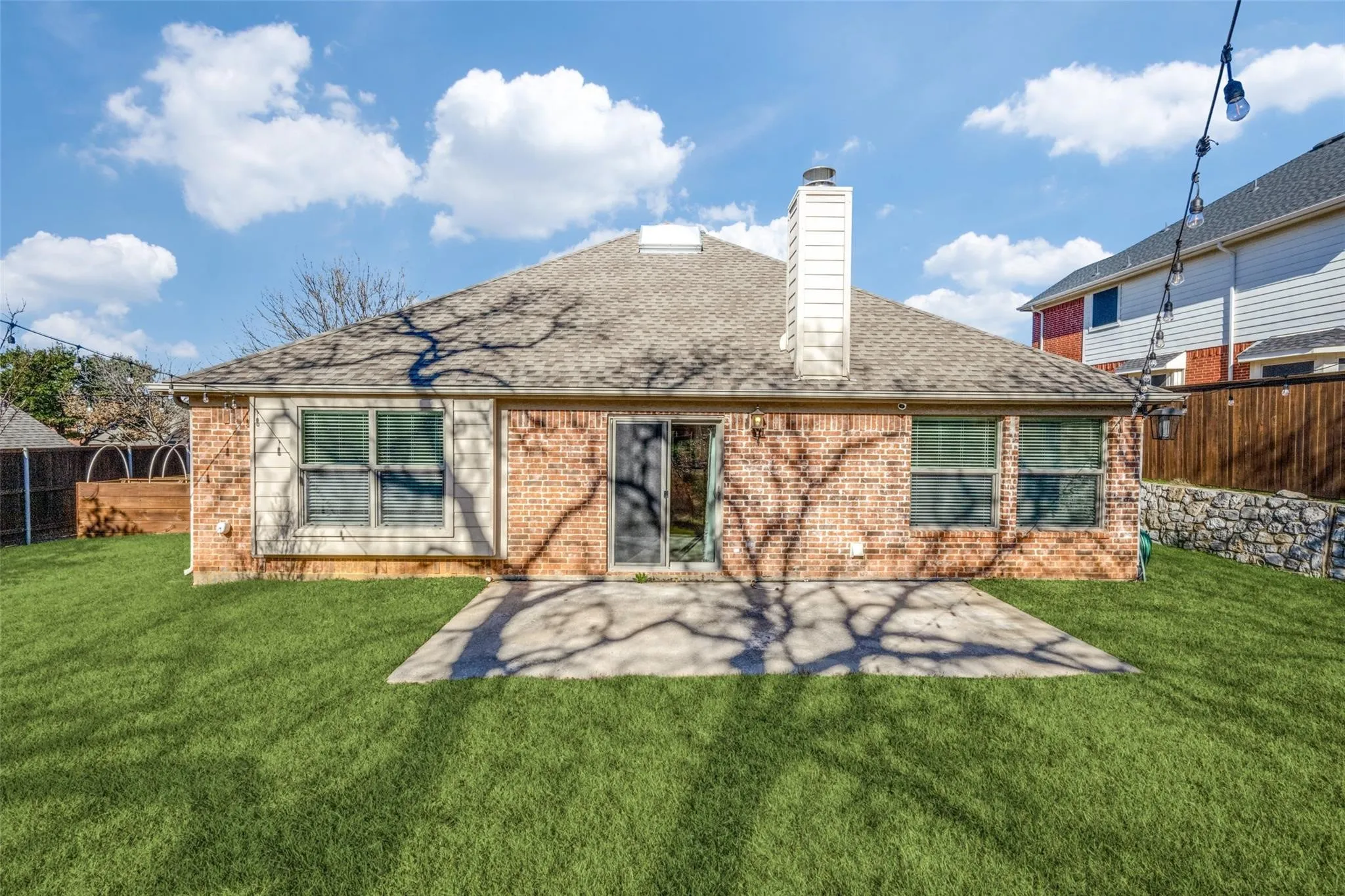 Single Family Residence For Rent in Denton County , 3704 Lighthouse Drive, Denton, Texas 76210, 3 Bedroom, 2 Bathroom, 2 Garage spaces, 1,804 Sqft, built in 2004, mls#21385780, Real Estate Agent in Denton, Homes For Rent in Denton county, Homes For Rent in Denton, Realtor in Denton Texas, Real Estate Brokerage Independent Realty Texas, Luminita Cordes Realtor