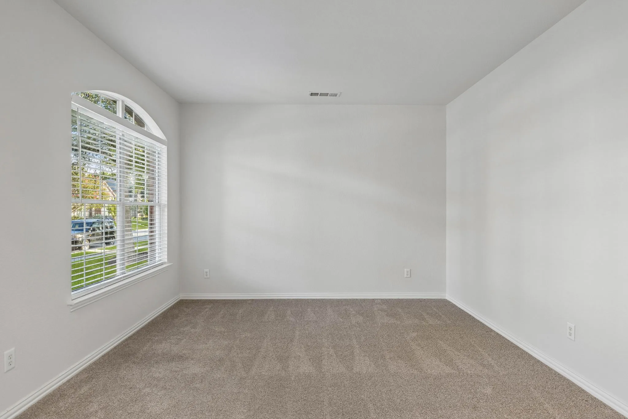 Single Family Residence For Sale in Rockwall County , 1180 Potter Avenue, Rockwall, Texas 75087, 4 Bedroom, 4 Bathroom, 3 Garage spaces, 3,409 Sqft, built in 2005, mls#21395060, Real Estate Agent in Rockwall, Homes For Sale in Rockwall county, Homes For Sale in Rockwall, Realtor in Rockwall Texas, Real Estate Brokerage Independent Realty Texas, Luminita Cordes Realtor