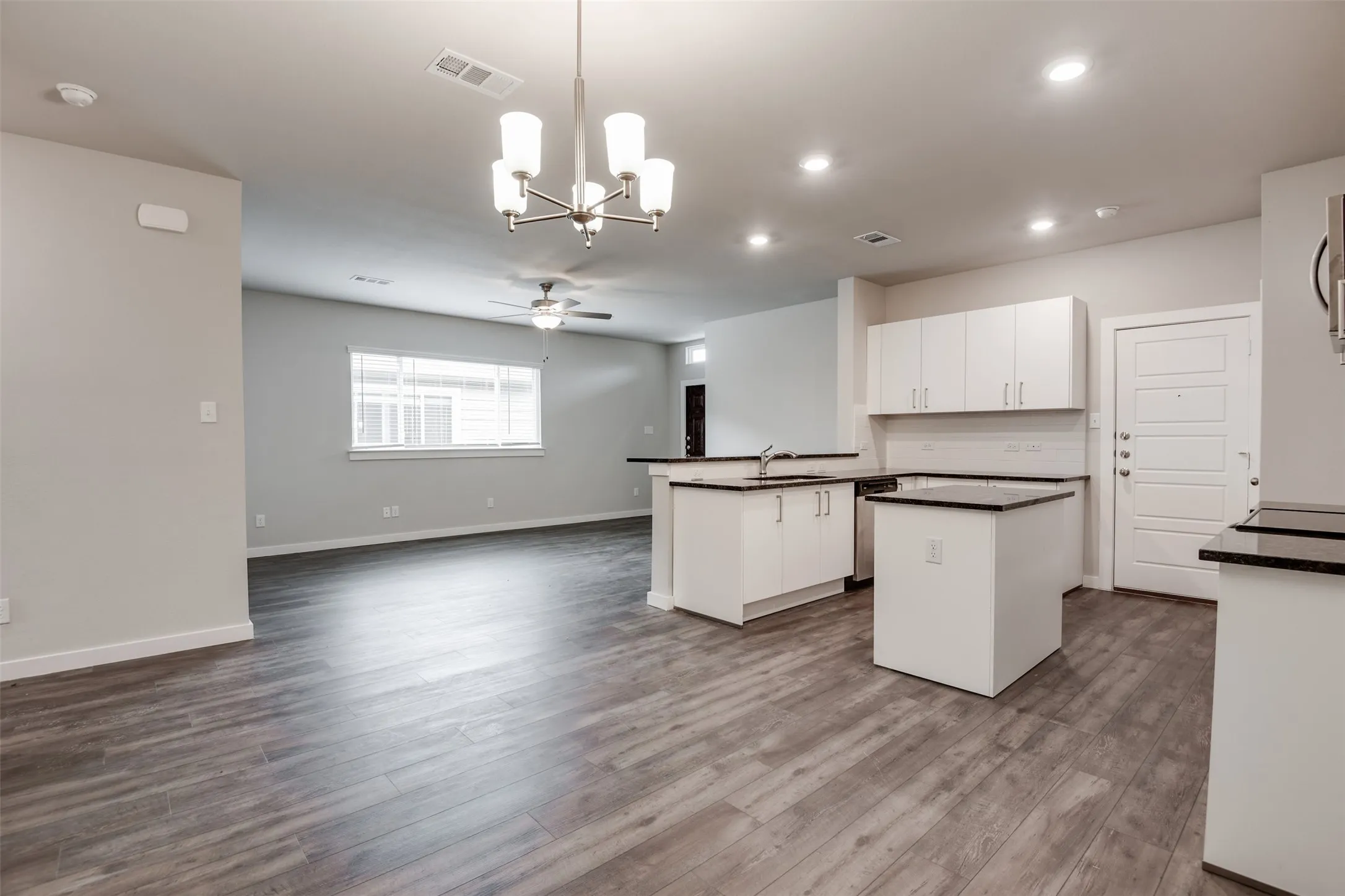 Duplex For Rent in Ellis County , 705 Blackland Drive, Venus, Texas 76084, 3 Bedroom, 2 Bathroom, 2 Garage spaces, 1,301 Sqft, built in 2024, mls#21392995, Real Estate Agent in Venus, Homes For Rent in Ellis county, Homes For Rent in Venus, Realtor in Venus Texas, Real Estate Brokerage Independent Realty Texas, Luminita Cordes Realtor