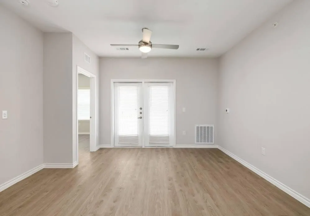 Receive up to 2 months free on select units!   + Ask about our $199 look & lease!