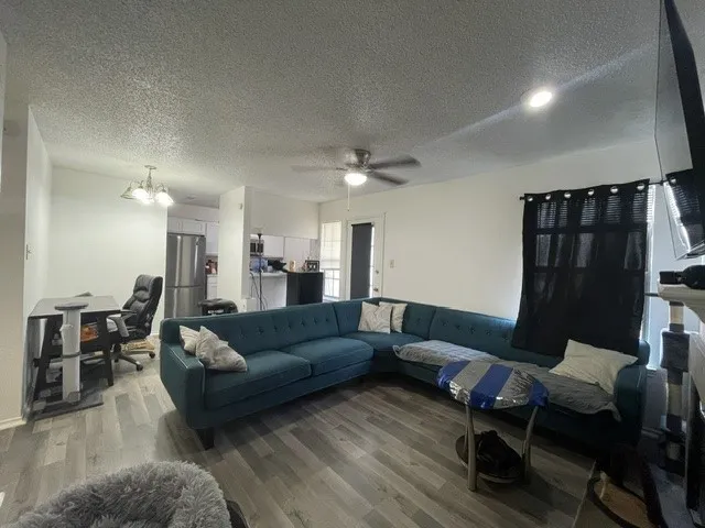 Condominium For Rent in Tarrant County , 1745 Crest Grove Drive, Arlington, Texas 76012, 2 Bedroom, 1 Bathroom, Garage spaces, 696 Sqft, built in 1983, mls#21395029, Real Estate Agent in Arlington, Homes For Rent in Tarrant county, Homes For Rent in Arlington, Realtor in Arlington Texas, Real Estate Brokerage Independent Realty Texas, Luminita Cordes Realtor