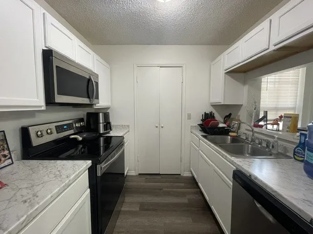 Condominium For Rent in Tarrant County , 1745 Crest Grove Drive, Arlington, Texas 76012, 2 Bedroom, 1 Bathroom, Garage spaces, 696 Sqft, built in 1983, mls#21395029, Real Estate Agent in Arlington, Homes For Rent in Tarrant county, Homes For Rent in Arlington, Realtor in Arlington Texas, Real Estate Brokerage Independent Realty Texas, Luminita Cordes Realtor