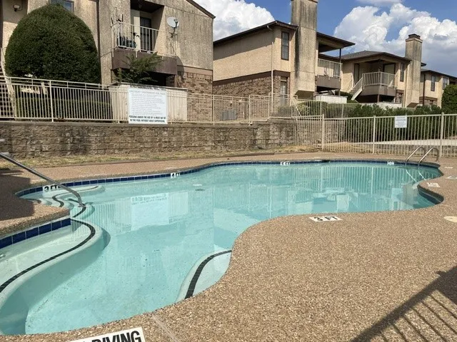 Condominium For Rent in Tarrant County , 1745 Crest Grove Drive, Arlington, Texas 76012, 2 Bedroom, 1 Bathroom, Garage spaces, 696 Sqft, built in 1983, mls#21395029, Real Estate Agent in Arlington, Homes For Rent in Tarrant county, Homes For Rent in Arlington, Realtor in Arlington Texas, Real Estate Brokerage Independent Realty Texas, Luminita Cordes Realtor