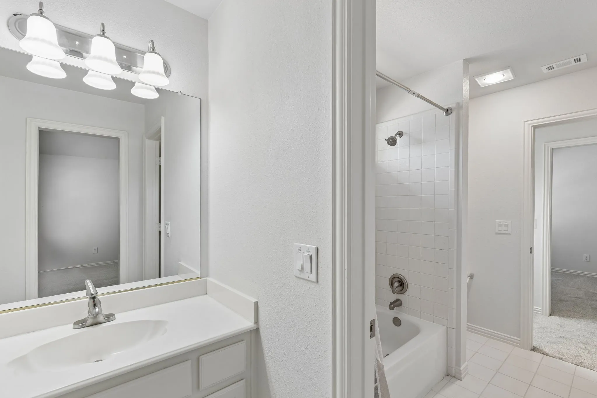 The Jack & Jill bath upstairs connects 2 of the 3 bedrooms upstairs.