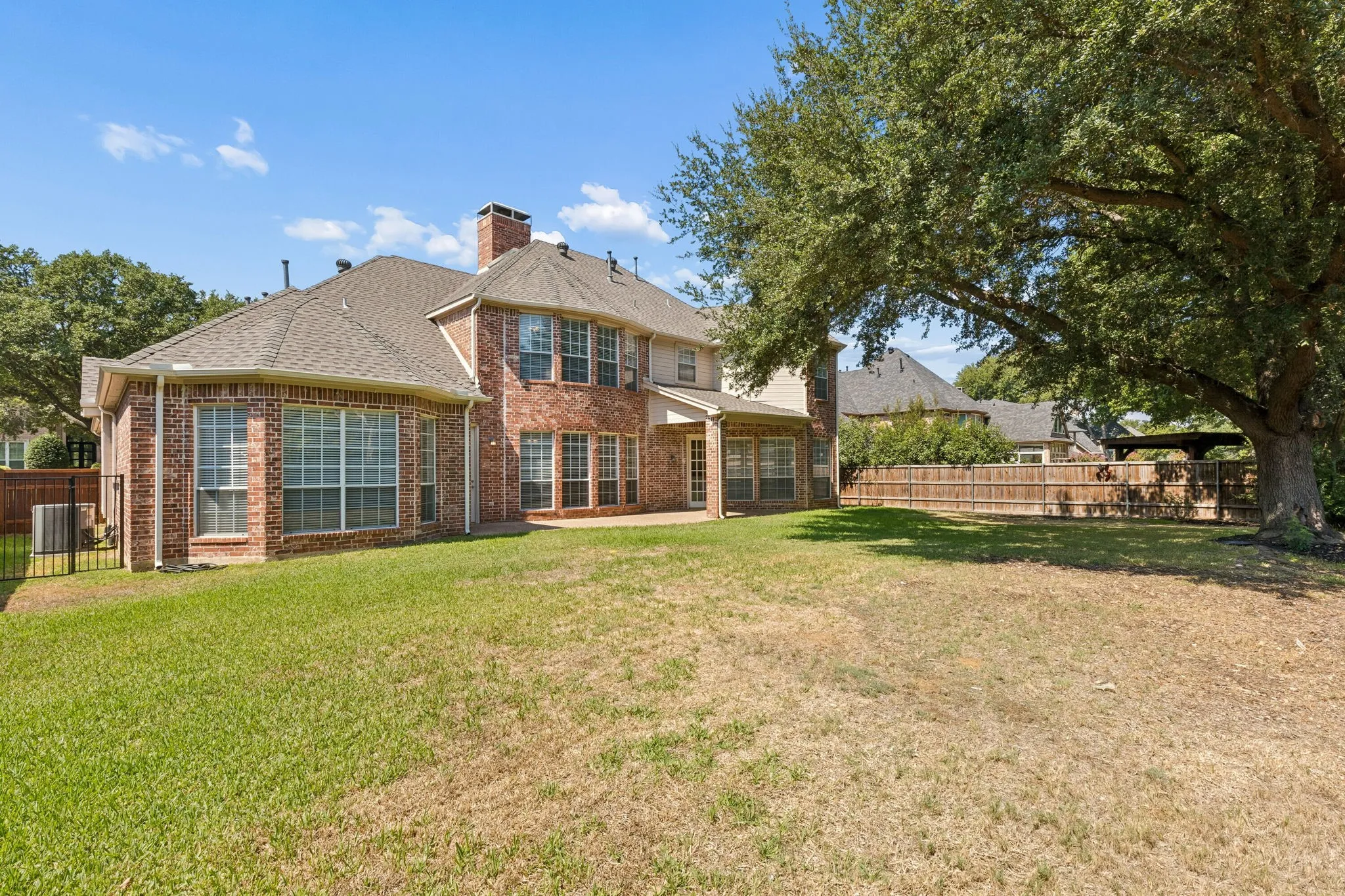 Single Family Residence For Sale in Denton County , 4412 Crown Knoll Circle, Flower Mound, Texas 75028, 4 Bedroom, 4 Bathroom, 3 Garage spaces, 3,874 Sqft, built in 1996, mls#21392106, Real Estate Agent in Flower Mound, Homes For Sale in Denton county, Homes For Sale in Flower Mound, Realtor in Flower Mound Texas, Real Estate Brokerage Independent Realty Texas, Luminita Cordes Realtor