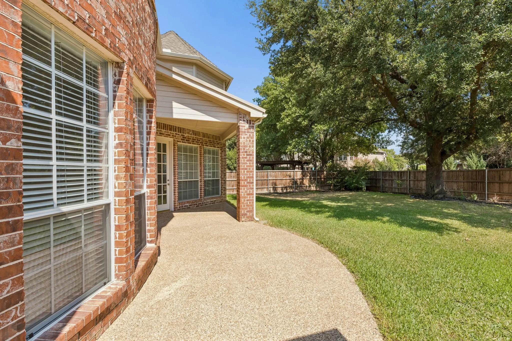 Single Family Residence For Sale in Denton County , 4412 Crown Knoll Circle, Flower Mound, Texas 75028, 4 Bedroom, 4 Bathroom, 3 Garage spaces, 3,874 Sqft, built in 1996, mls#21392106, Real Estate Agent in Flower Mound, Homes For Sale in Denton county, Homes For Sale in Flower Mound, Realtor in Flower Mound Texas, Real Estate Brokerage Independent Realty Texas, Luminita Cordes Realtor