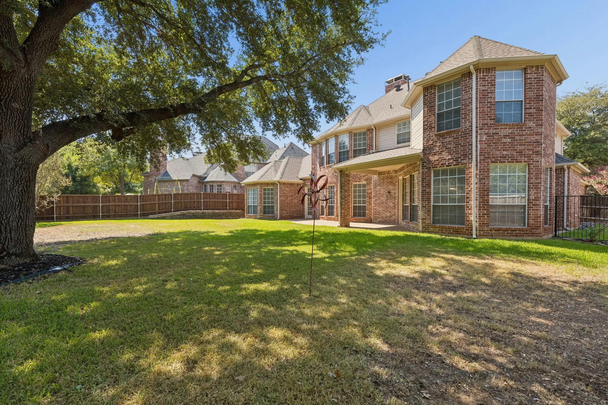Single Family Residence For Sale in Denton County , 4412 Crown Knoll Circle, Flower Mound, Texas 75028, 4 Bedroom, 4 Bathroom, 3 Garage spaces, 3,874 Sqft, built in 1996, mls#21392106, Real Estate Agent in Flower Mound, Homes For Sale in Denton county, Homes For Sale in Flower Mound, Realtor in Flower Mound Texas, Real Estate Brokerage Independent Realty Texas, Luminita Cordes Realtor