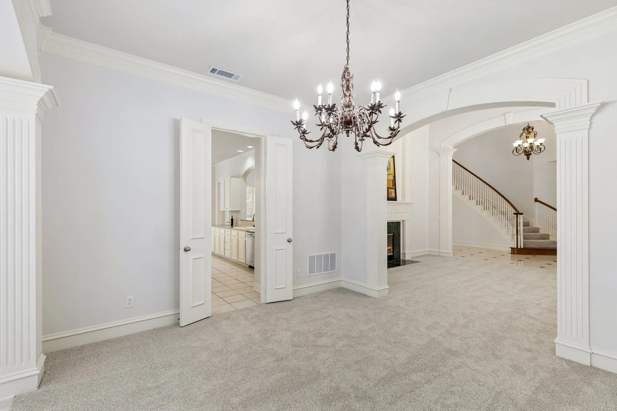 The dining room conveniently moves directly into the kitchen.