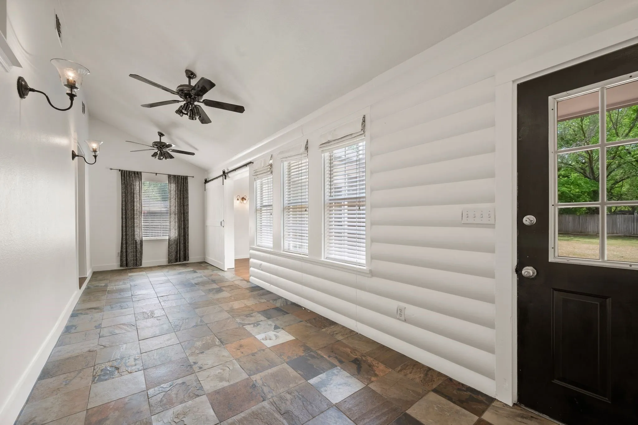 Single Family Residence For Rent in Tarrant County , 6212 Westcoat Drive, Colleyville, Texas 76034, 4 Bedroom, 5 Bathroom, 2 Garage spaces, 2,868 Sqft, built in 1960, mls#21394820, Real Estate Agent in Colleyville, Homes For Rent in Tarrant county, Homes For Rent in Colleyville, Realtor in Colleyville Texas, Real Estate Brokerage Independent Realty Texas, Luminita Cordes Realtor