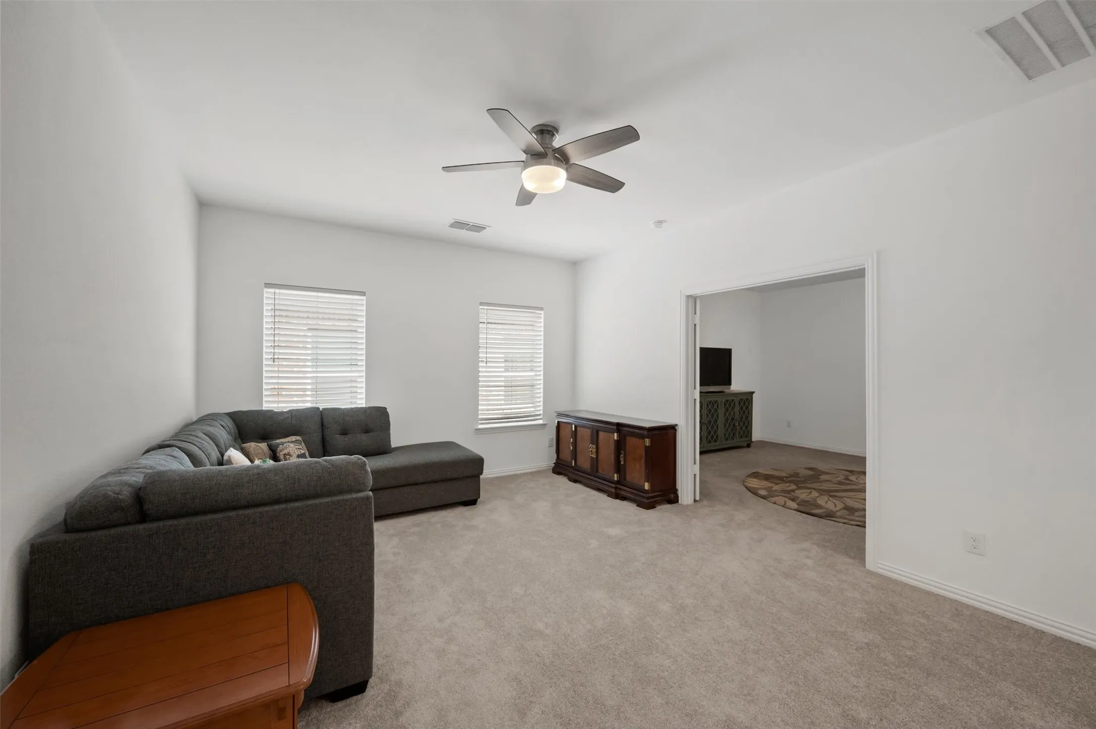Single Family Residence For Sale in Collin County , 3209 Sarala Court, Mc Kinney, Texas 75069, 4 Bedroom, 4 Bathroom, 2 Garage spaces, 3,307 Sqft, built in 2021, mls#21379813, Real Estate Agent in Mc Kinney, Homes For Sale in Collin county, Homes For Sale in Mc Kinney, Realtor in Mc Kinney Texas, Real Estate Brokerage Independent Realty Texas, Luminita Cordes Realtor